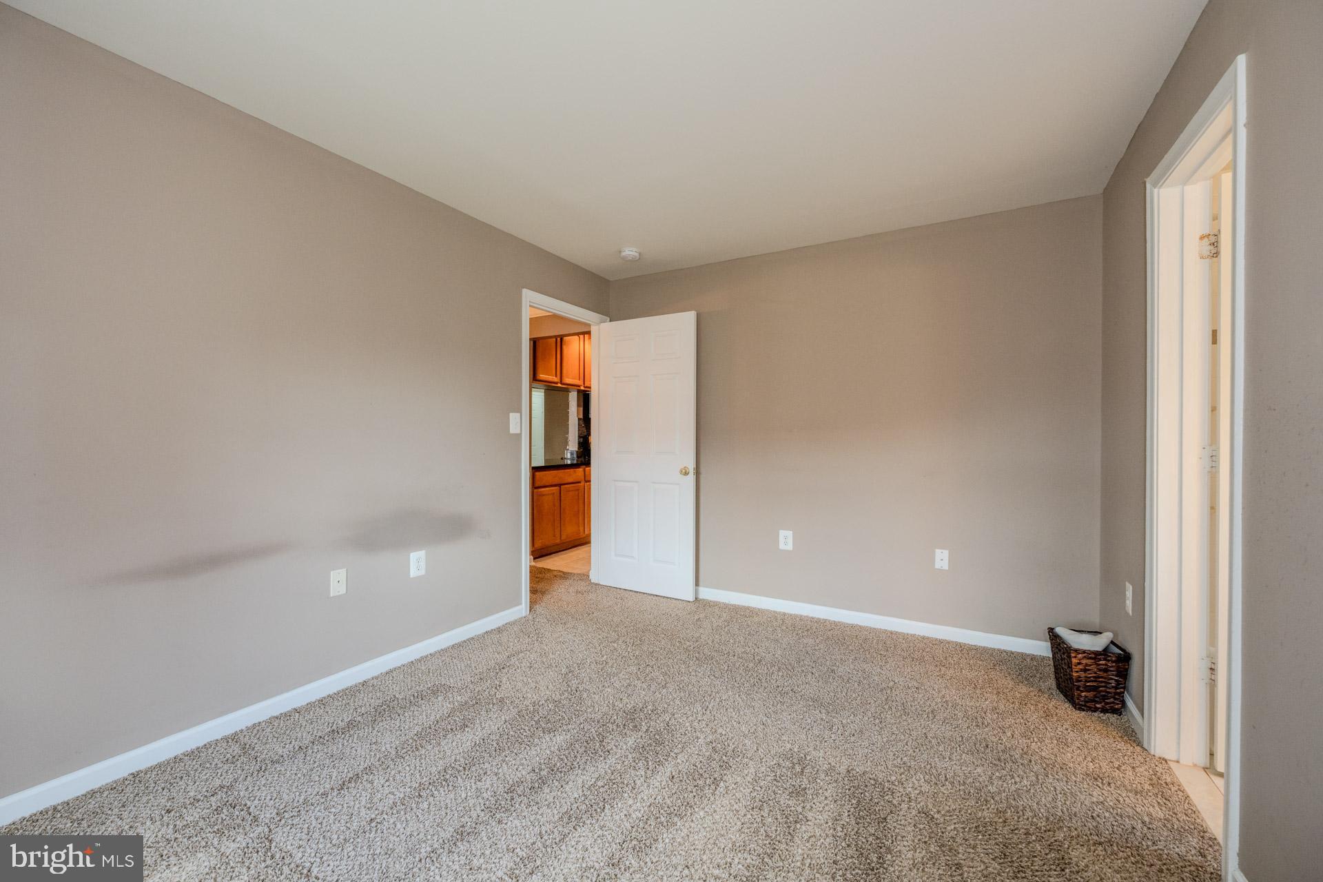 VILLAS AT COUNTRYSIDE - Residential Lease