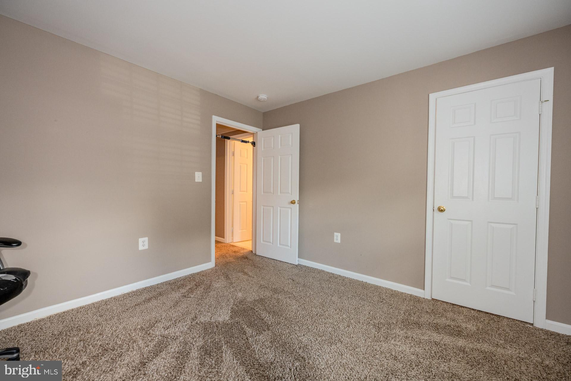 VILLAS AT COUNTRYSIDE - Residential Lease