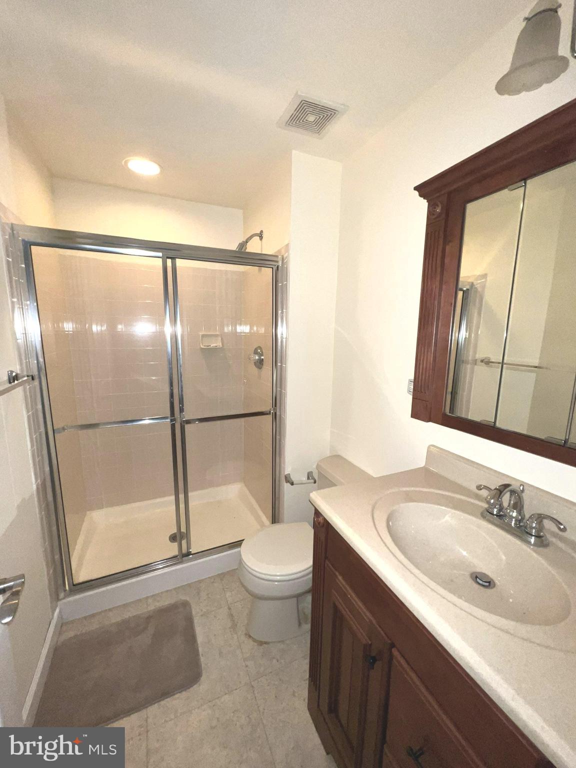 DALLAM PLACE - Residential Lease