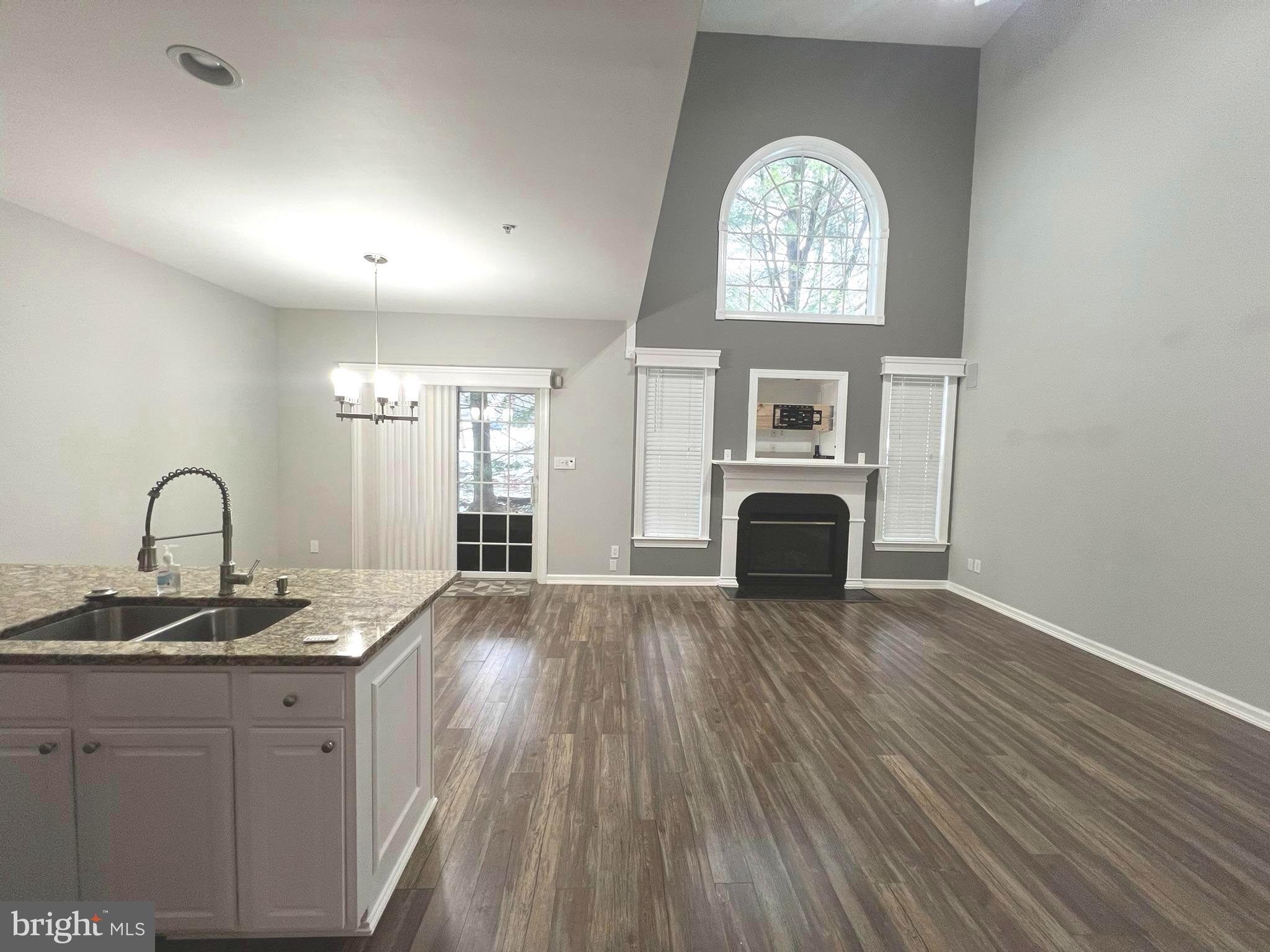 DALLAM PLACE - Residential Lease