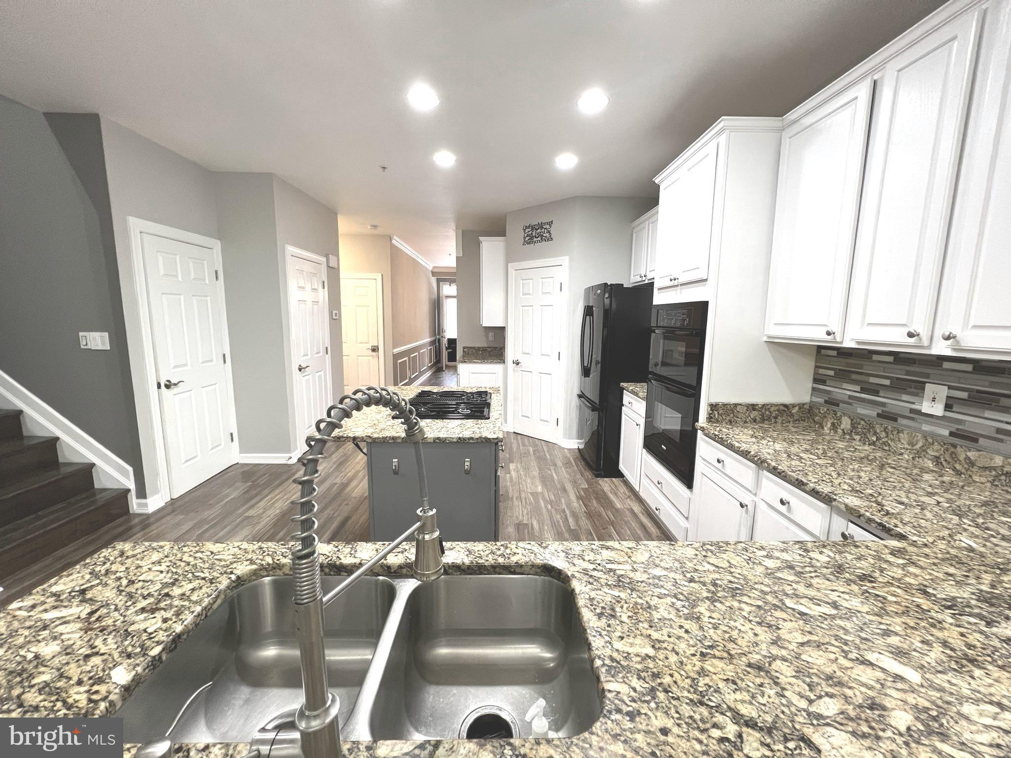 DALLAM PLACE - Residential Lease