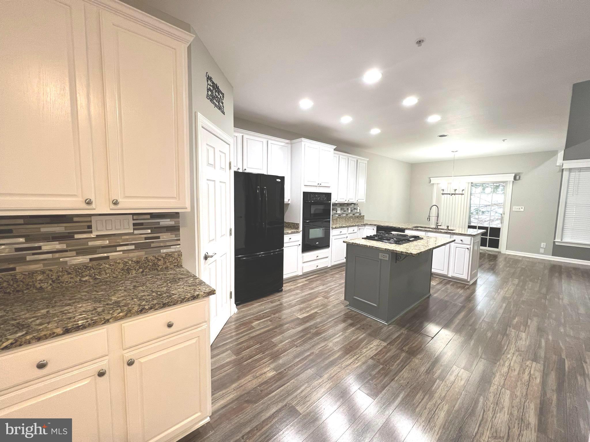 DALLAM PLACE - Residential Lease