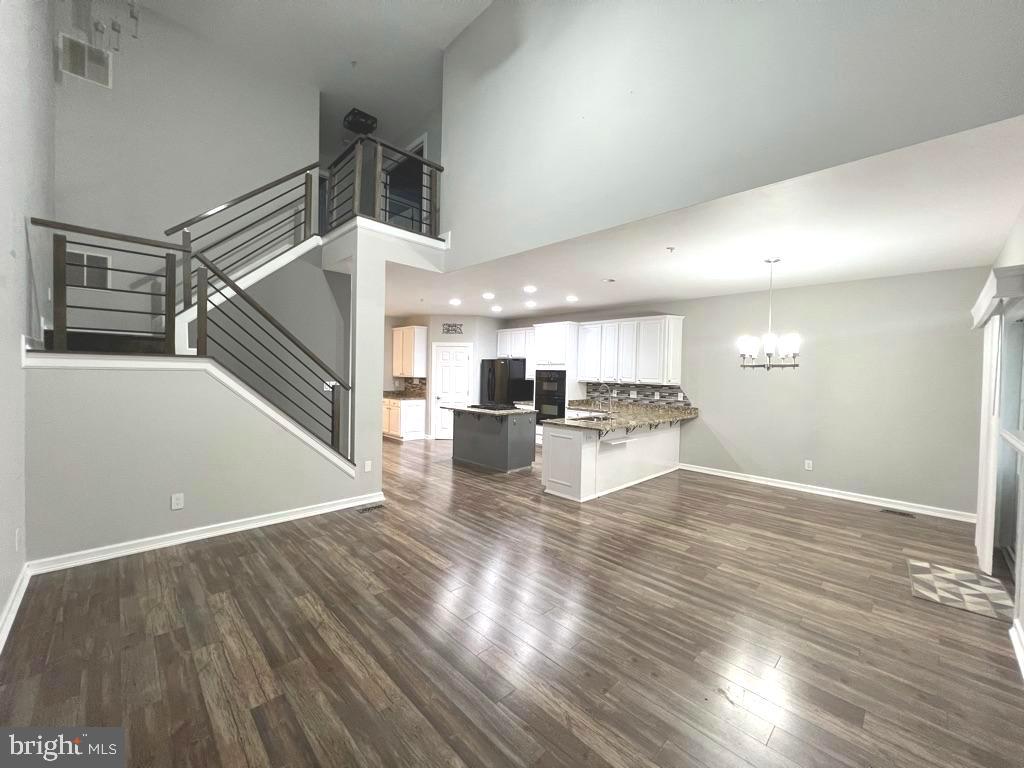 DALLAM PLACE - Residential Lease