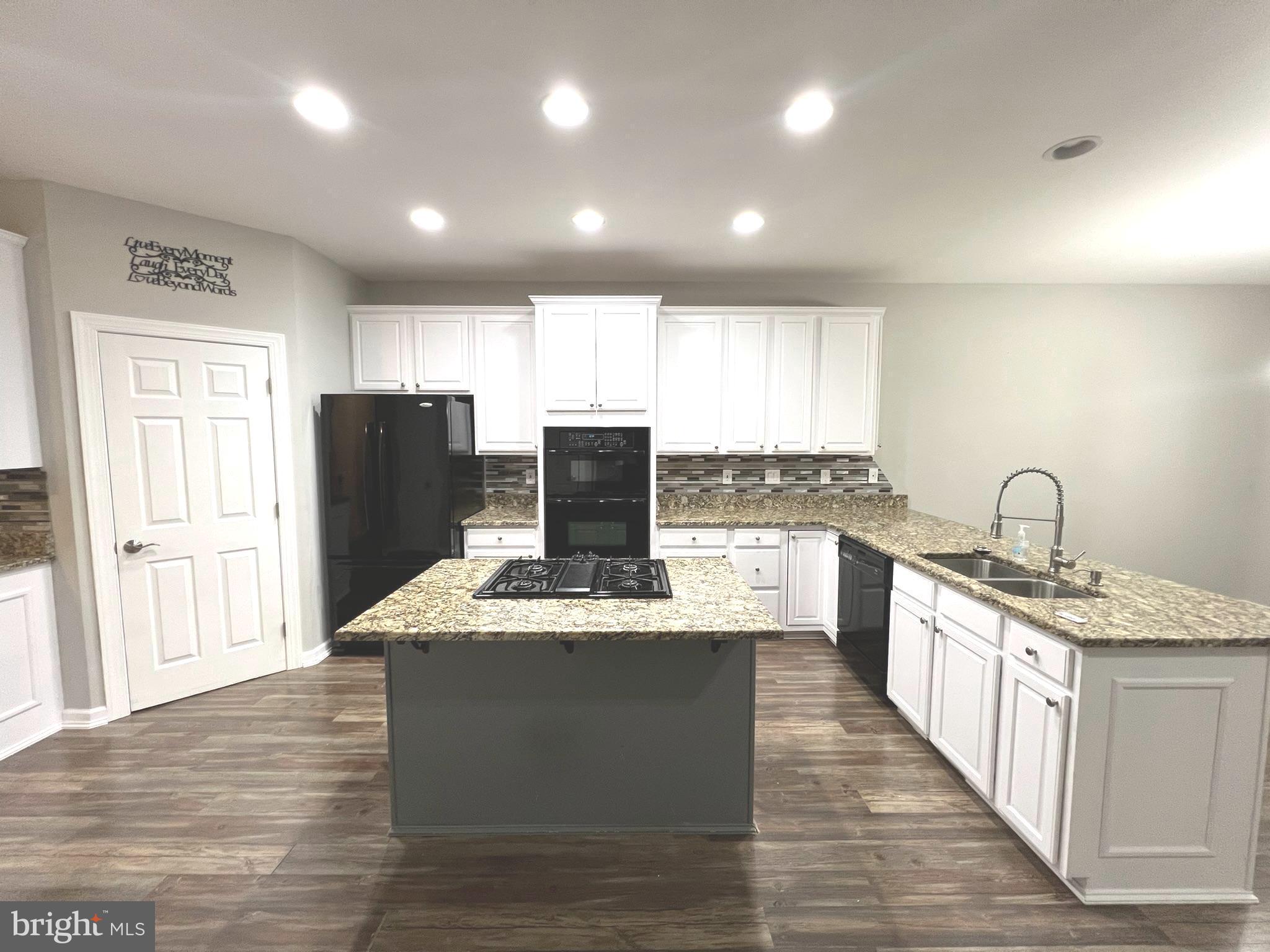 DALLAM PLACE - Residential Lease