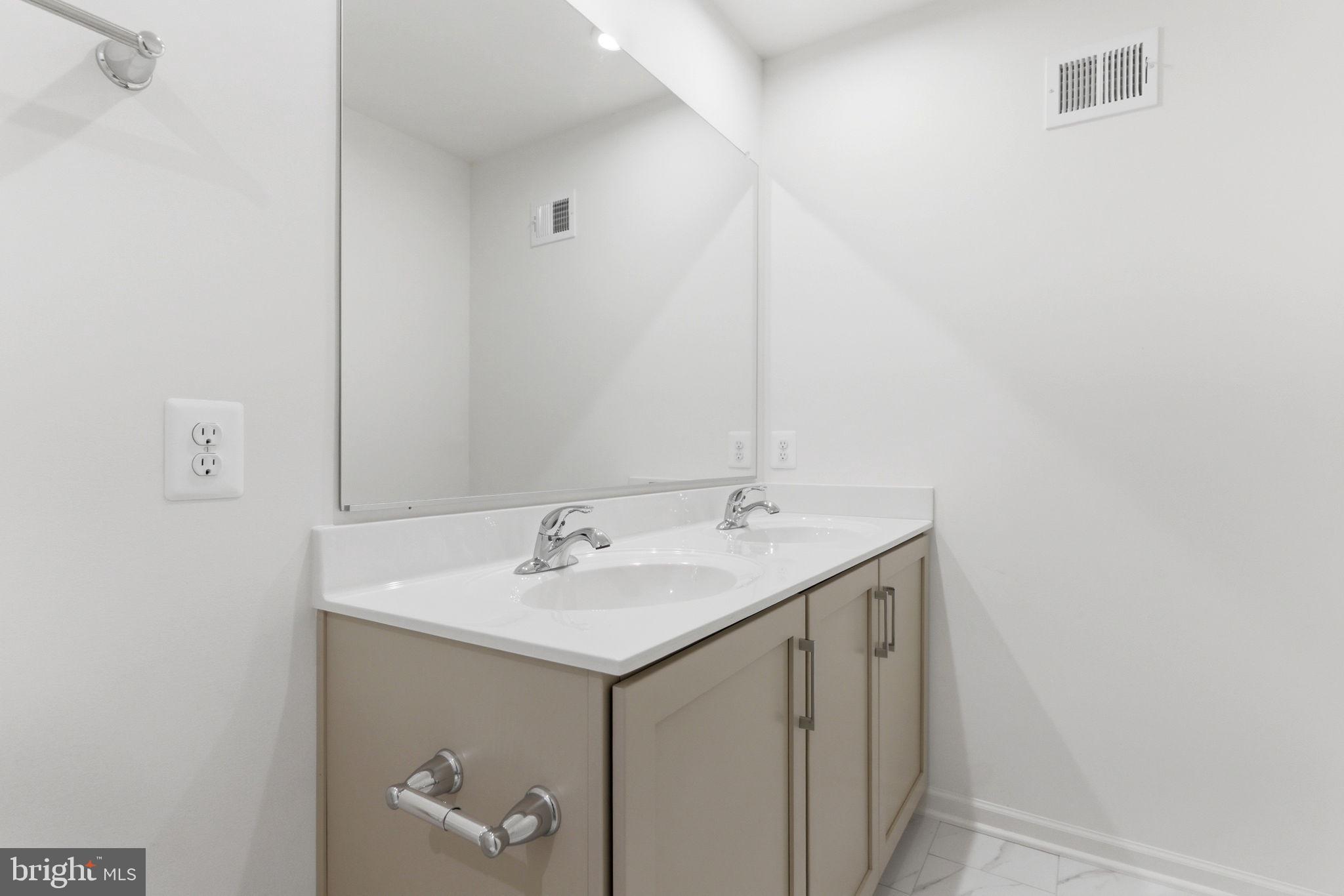 PRINLAND HEIGHTS - Residential