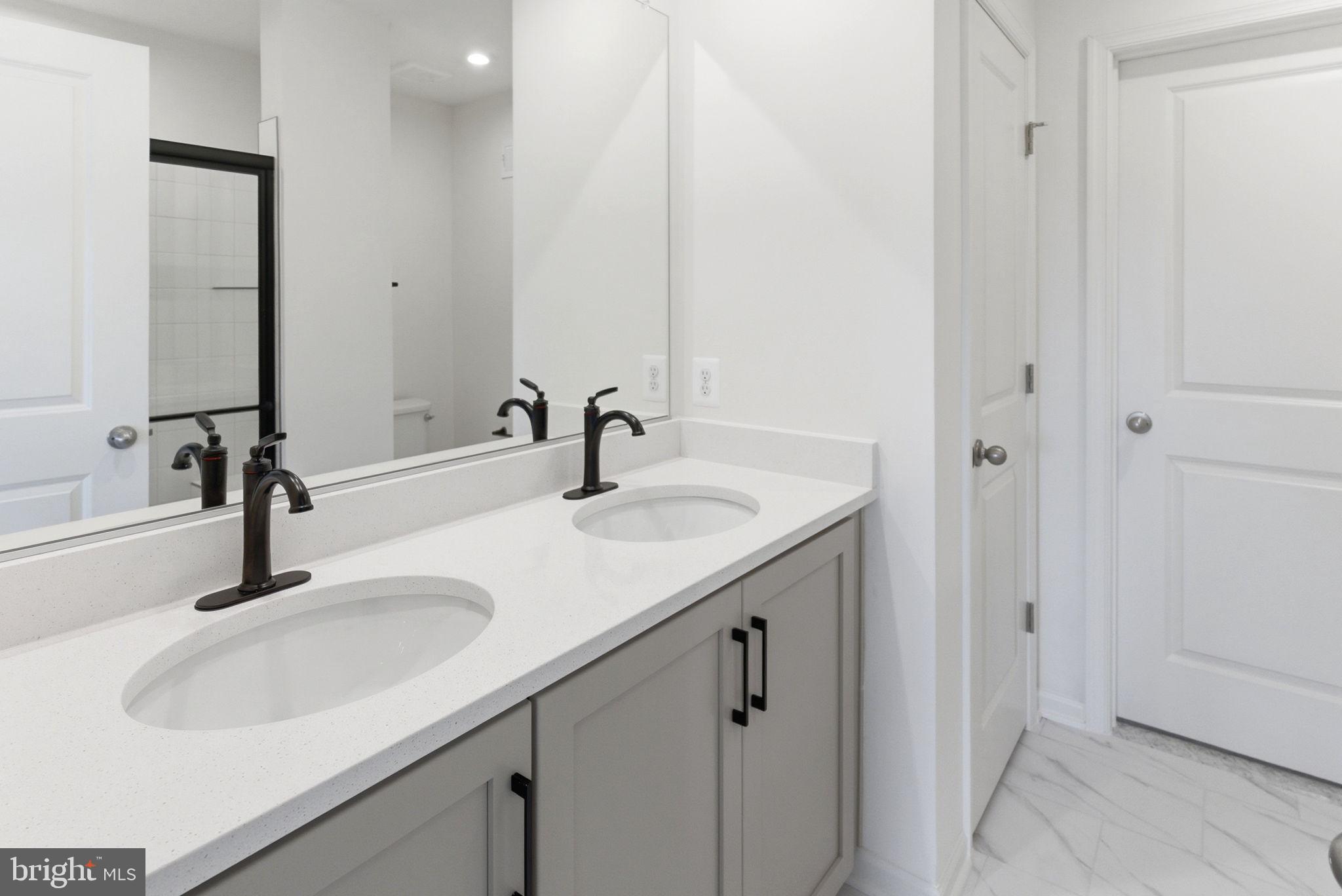 PRINLAND HEIGHTS - Residential