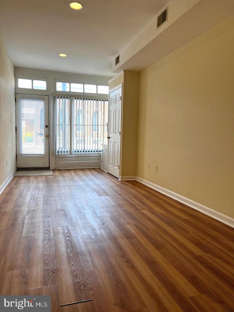 FELLS POINT HISTORIC DISTRICT - Residential Lease