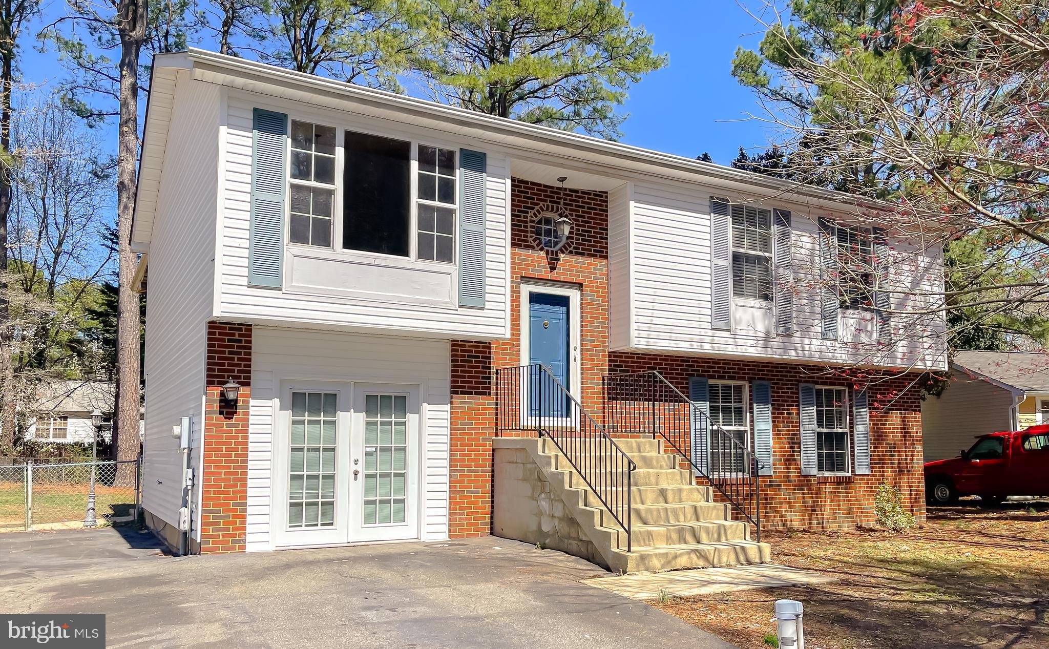 446 CHESTNUT DRIVE