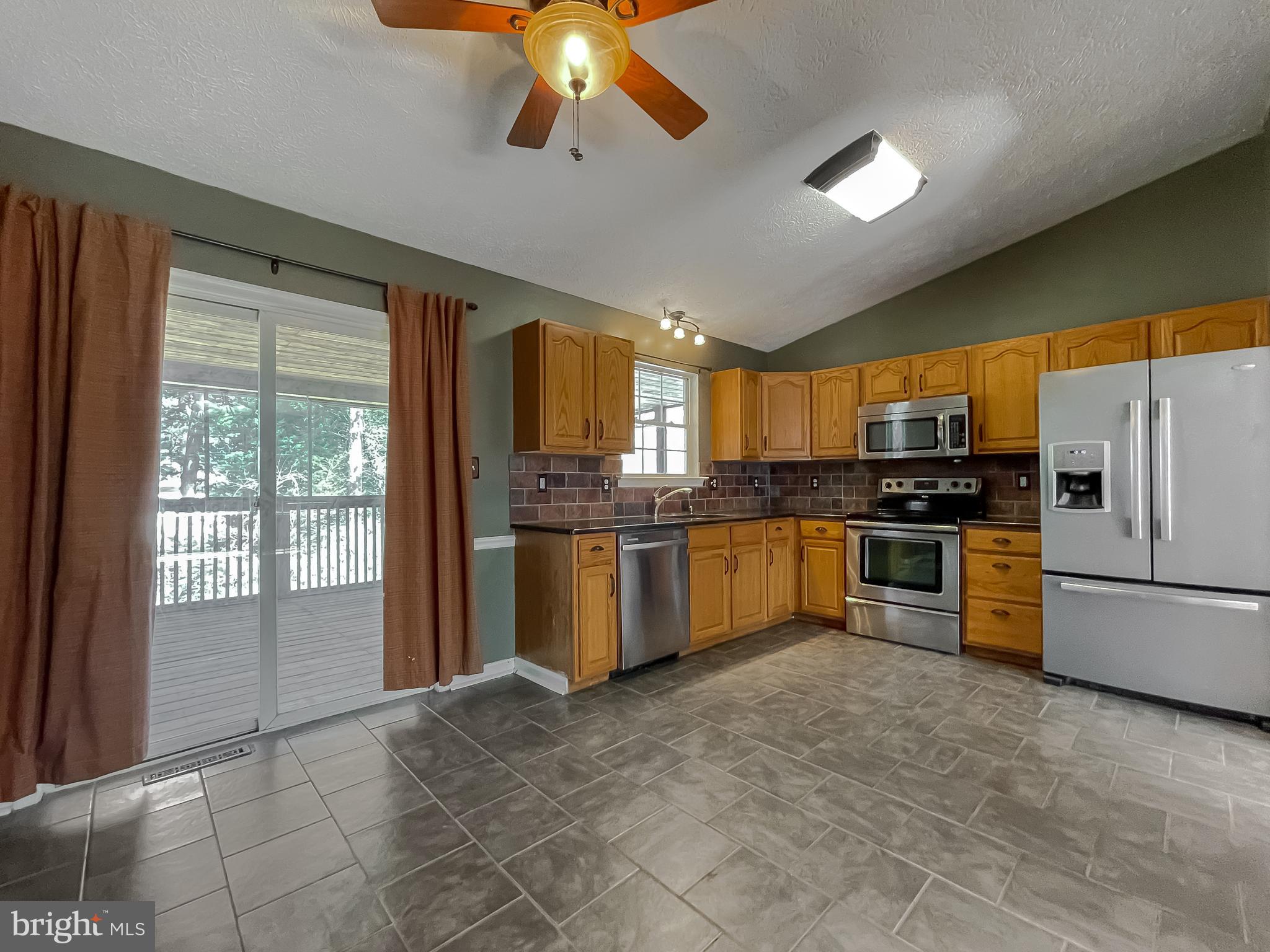 DRUM POINT - Residential