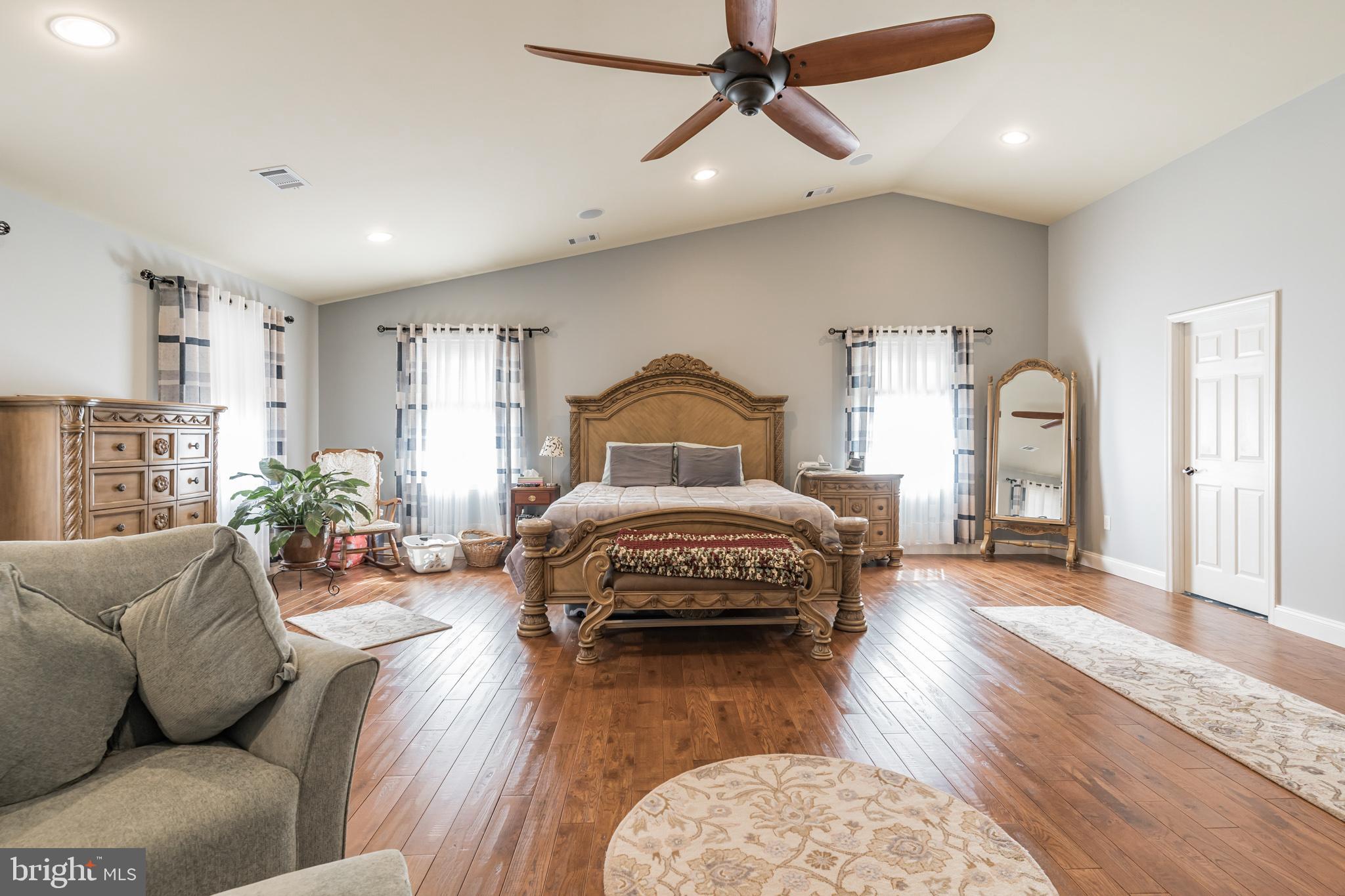 LOCH HAVEN BEACH - Residential