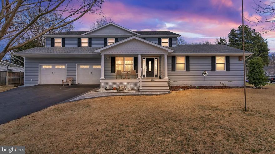 As much notice as possible on showings!!! Stunning remodel on this 6 bedroom 3 full and two 1/2 bath home in the sought-after water privilege community of Loch Haven Beach.  You'll love the size of the master suite with large bath and walk in closet.  As well as the oversized 2nd and 3rd bedrooms on the upper level.  The hardwood floors catch your eye as well as the rounded drywall corners that show the extra detail taken when the addition was built.  The lower level has an additional 3 bedrooms as well as a full laundry room and beautifully thought-out kitchen.  The living room has an amazing brick fireplace with automatic pellet insert.  The home is over 3,900 square feet.  It is incorrect on the public record.  The house sits on just under 1/2 an acre. There's a large 2 car garage and monstrous rear patio for all of your gatherings. The home has dual zone heating and air conditioning.   Loch Haven Beach is a family-oriented waterfront community of approximately 300 homes on the Mayo peninsula.  The community is governed by the Loch Haven Civic Association (LHCA) which maintains several areas for the enjoyment of its members including a recreation area, a marina and boat ramp, a community beach, a playing field, water-access rights of way, and beautiful vistas of the South River at the Overlook.