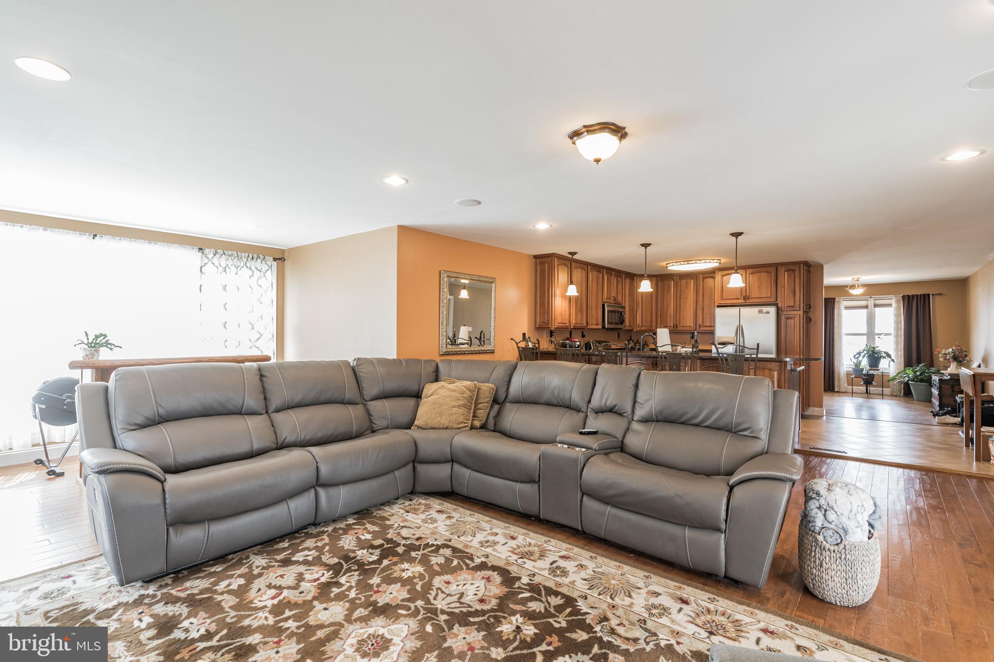 LOCH HAVEN BEACH - Residential