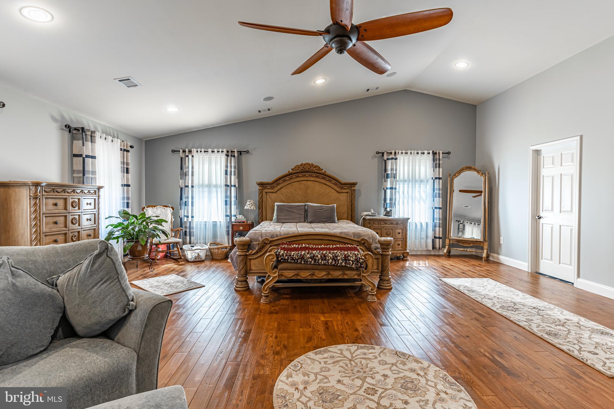 LOCH HAVEN BEACH - Residential