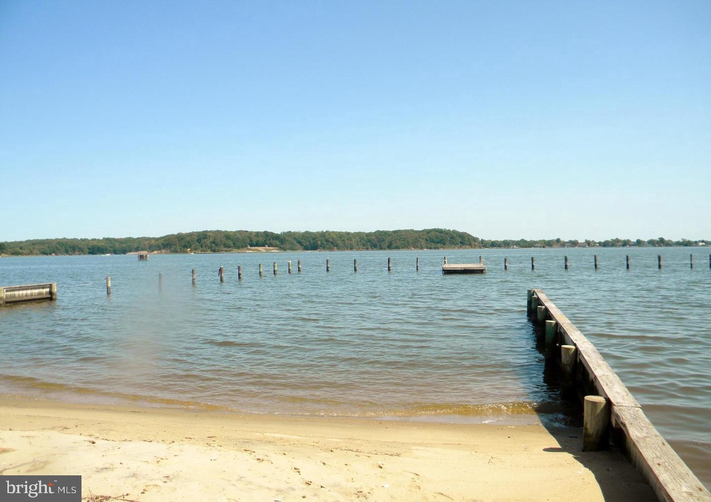 LOCH HAVEN BEACH - Residential