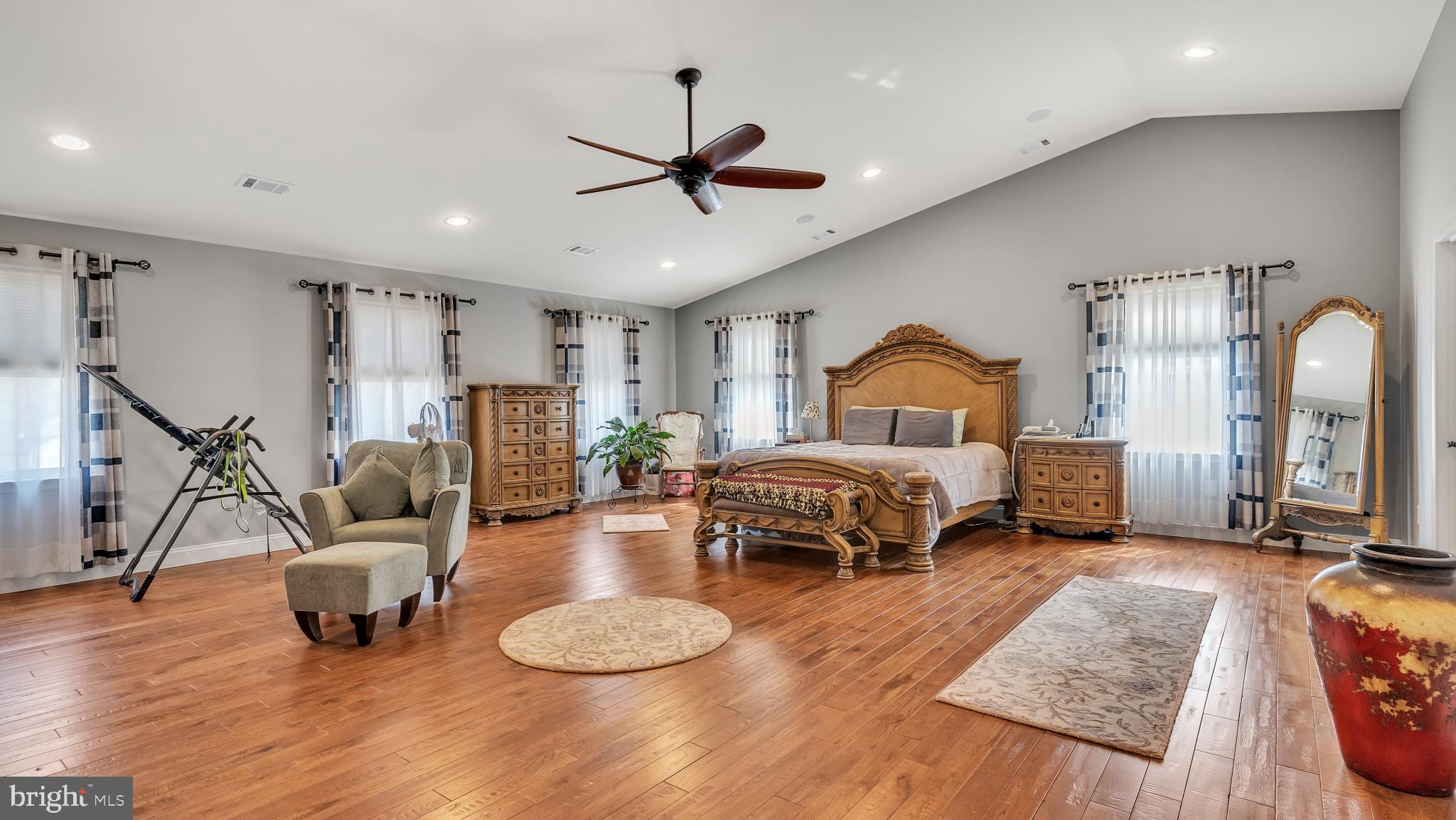 LOCH HAVEN BEACH - Residential