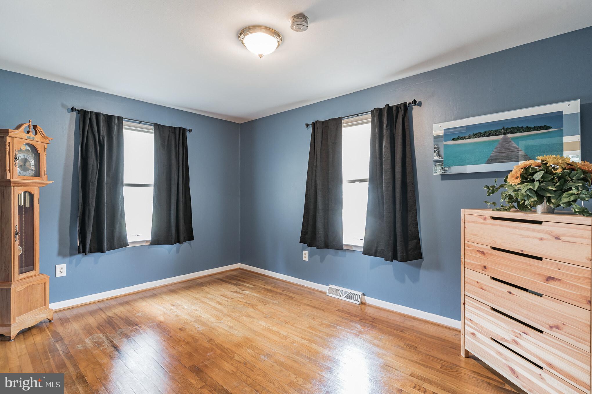 LOCH HAVEN BEACH - Residential