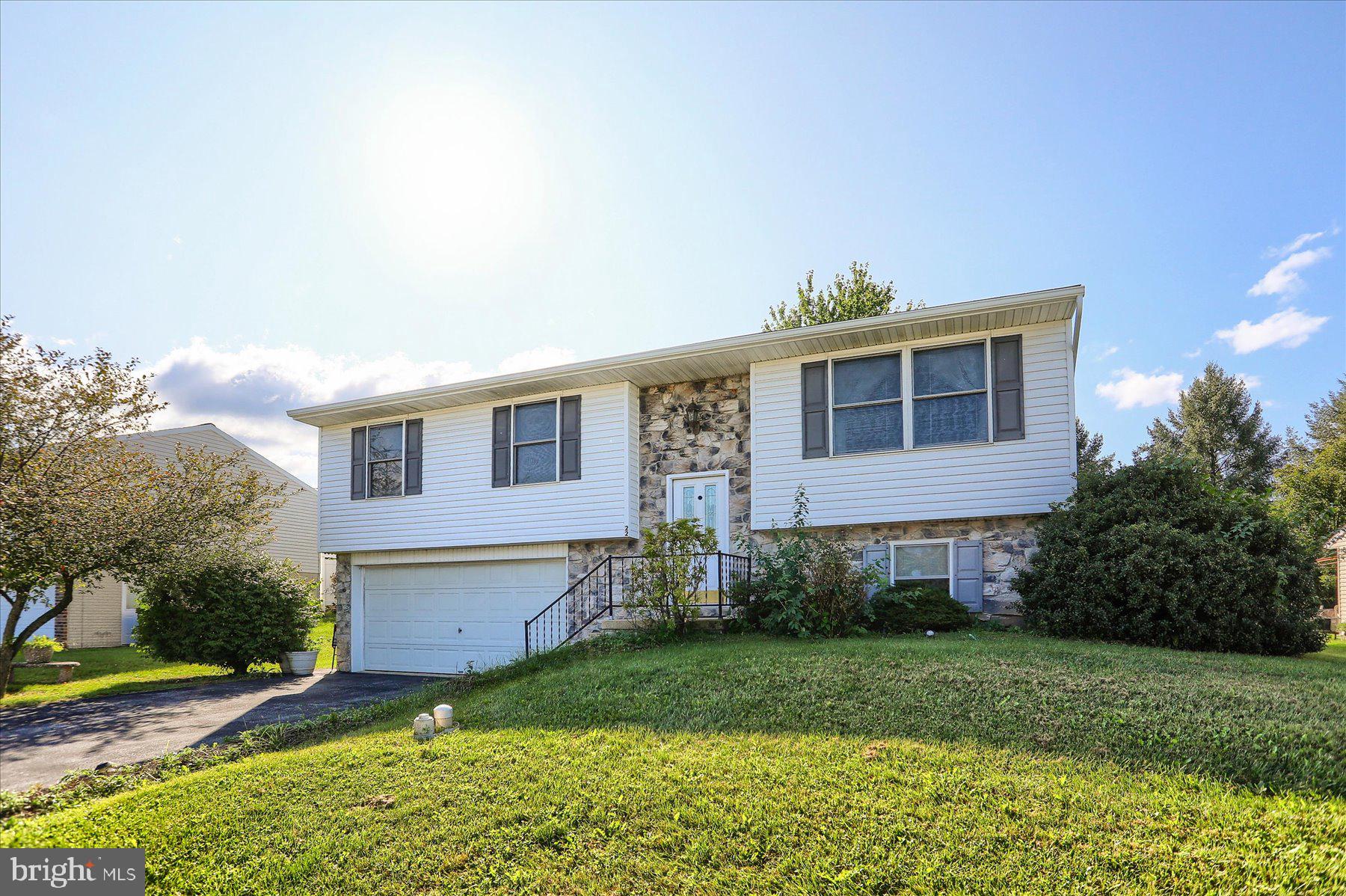 22 TREELINE DRIVE