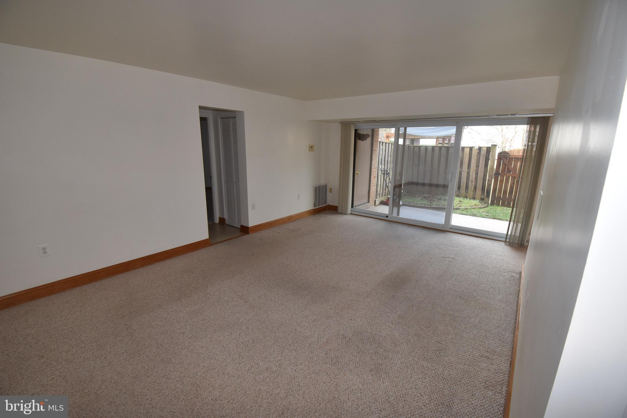 FAIRFIELD COMMONS - Residential