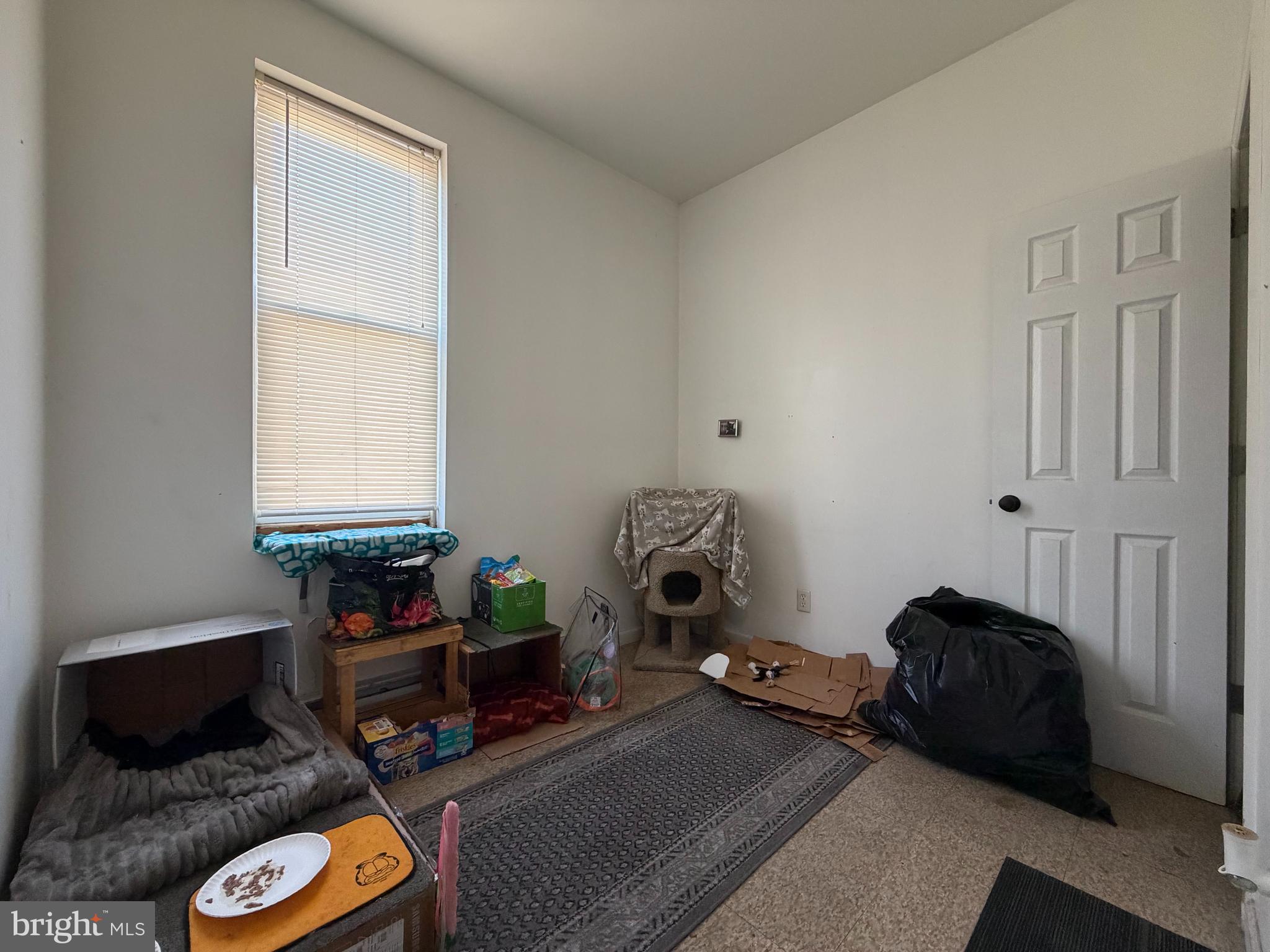 PORT RICHMOND - Residential Income