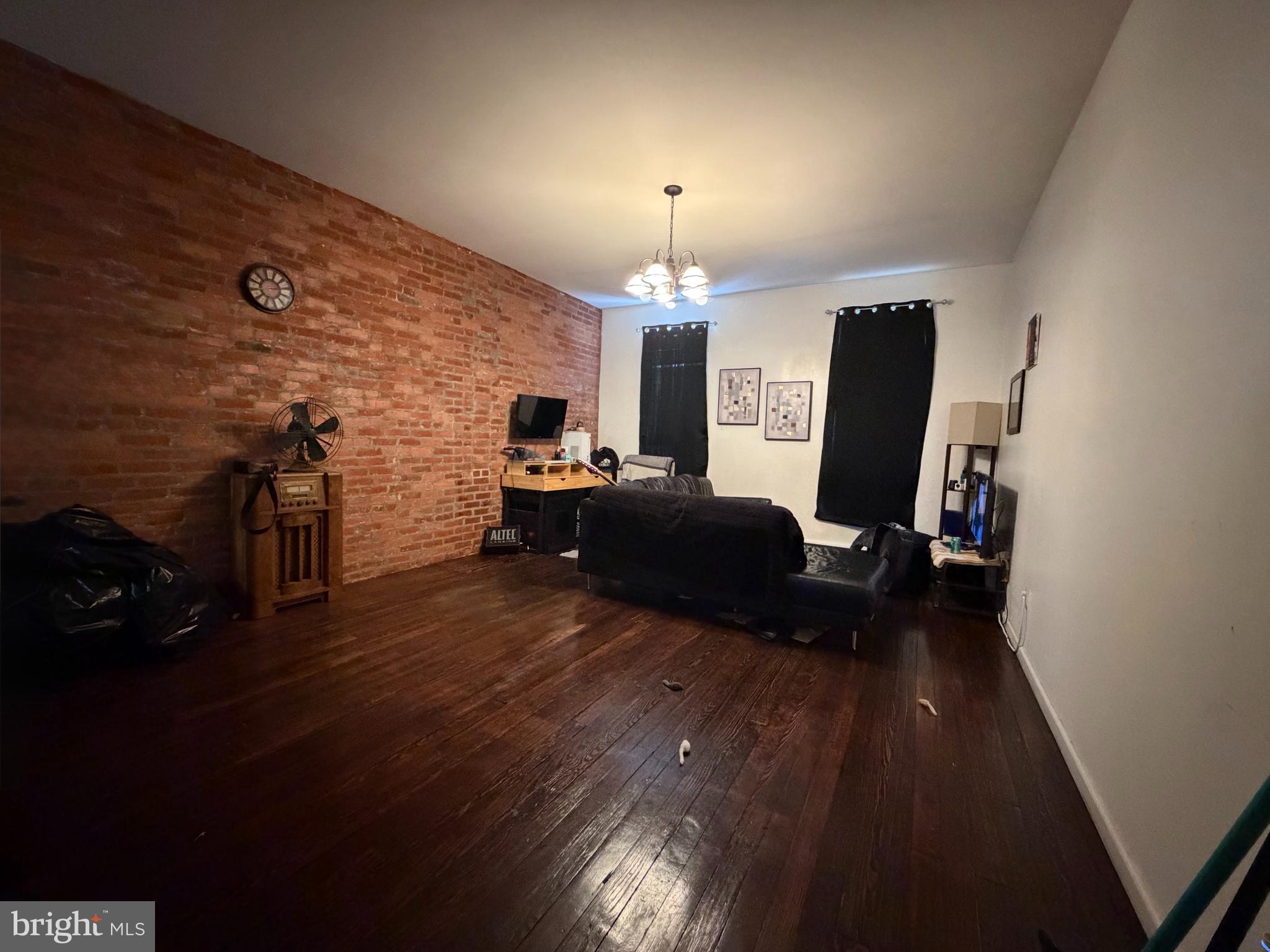 PORT RICHMOND - Residential Income