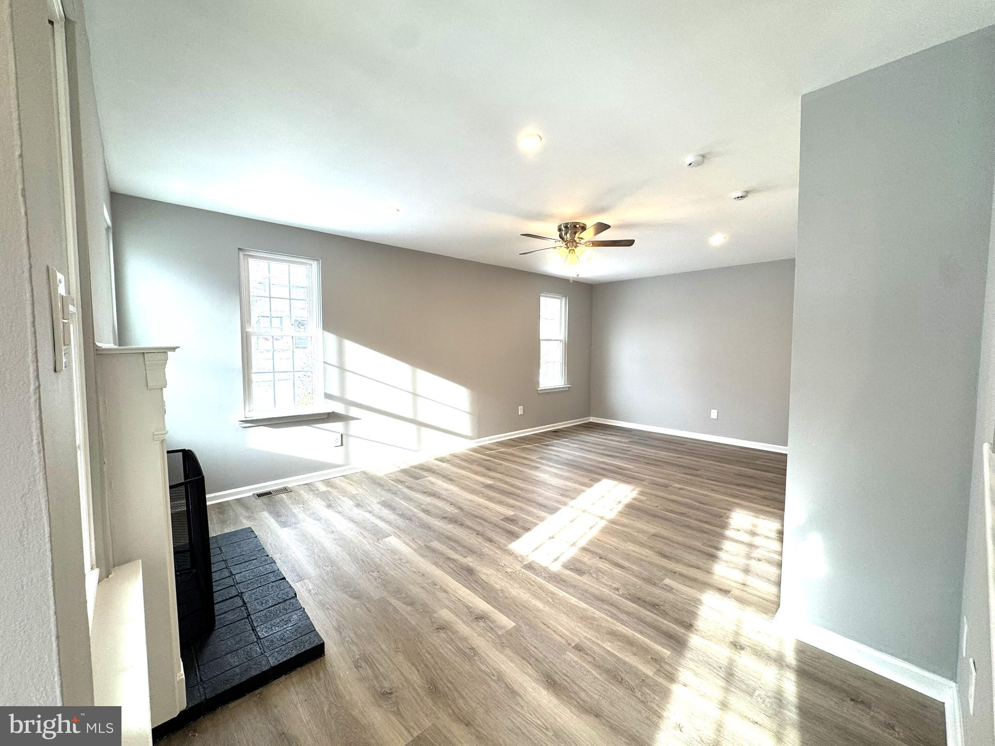 MONTGOMERY GLEN - Residential