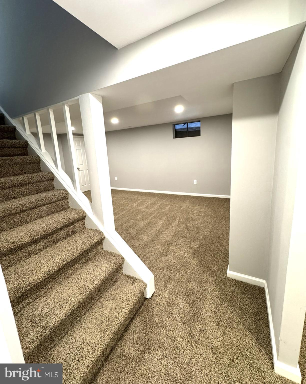 MONTGOMERY GLEN - Residential