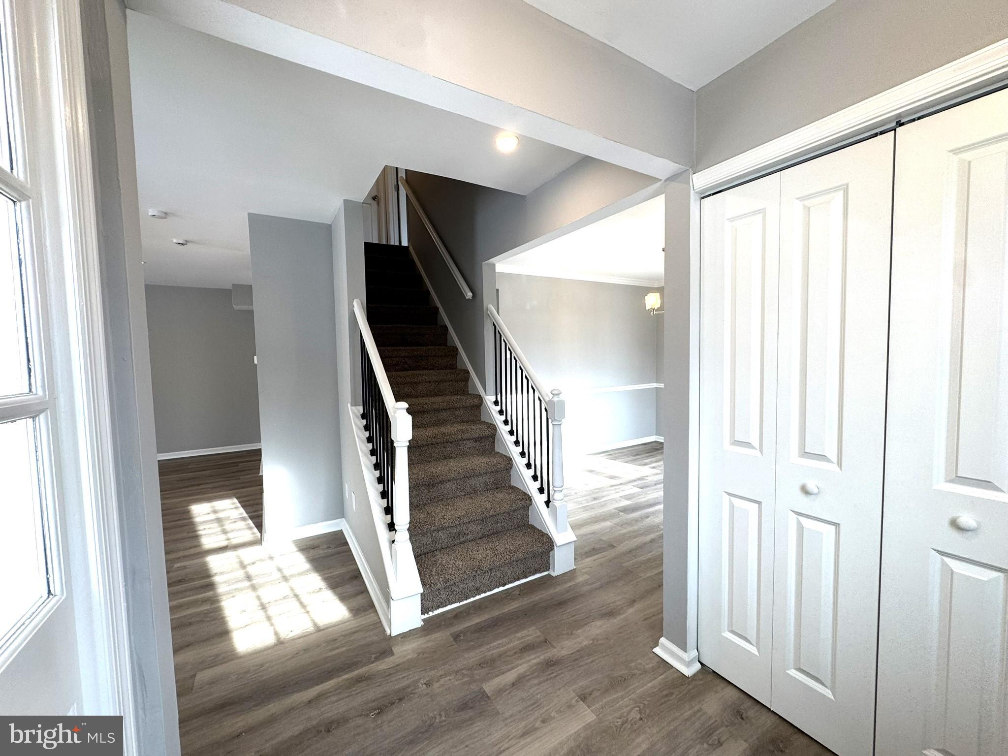 MONTGOMERY GLEN - Residential