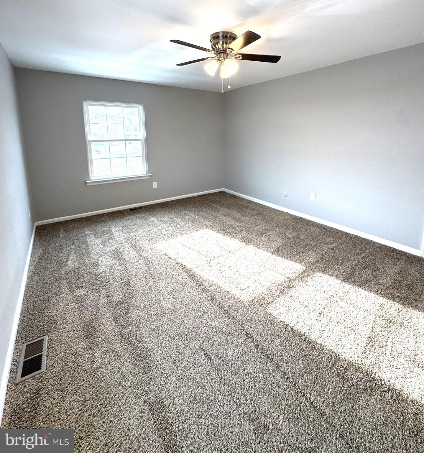 MONTGOMERY GLEN - Residential