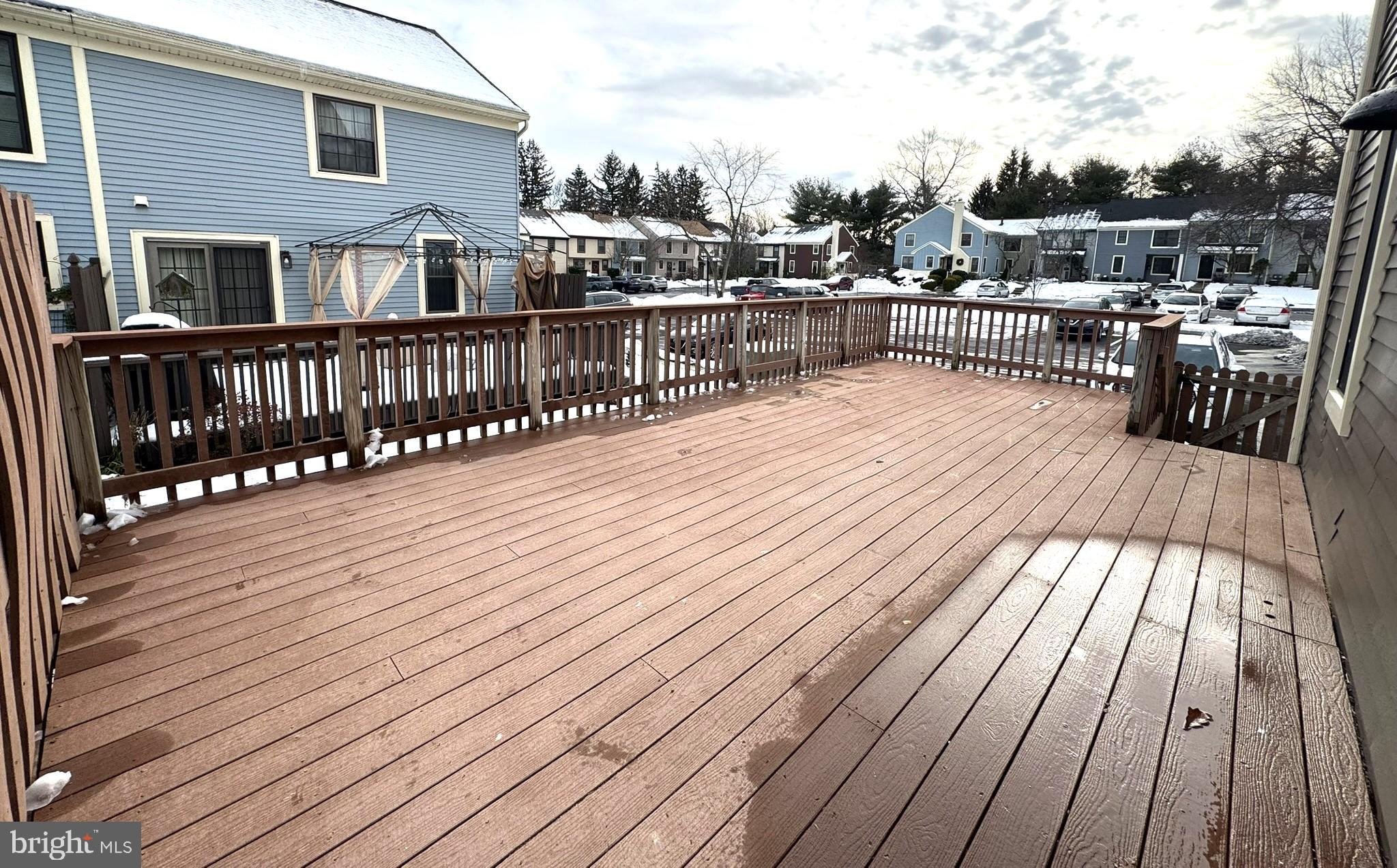 MONTGOMERY GLEN - Residential