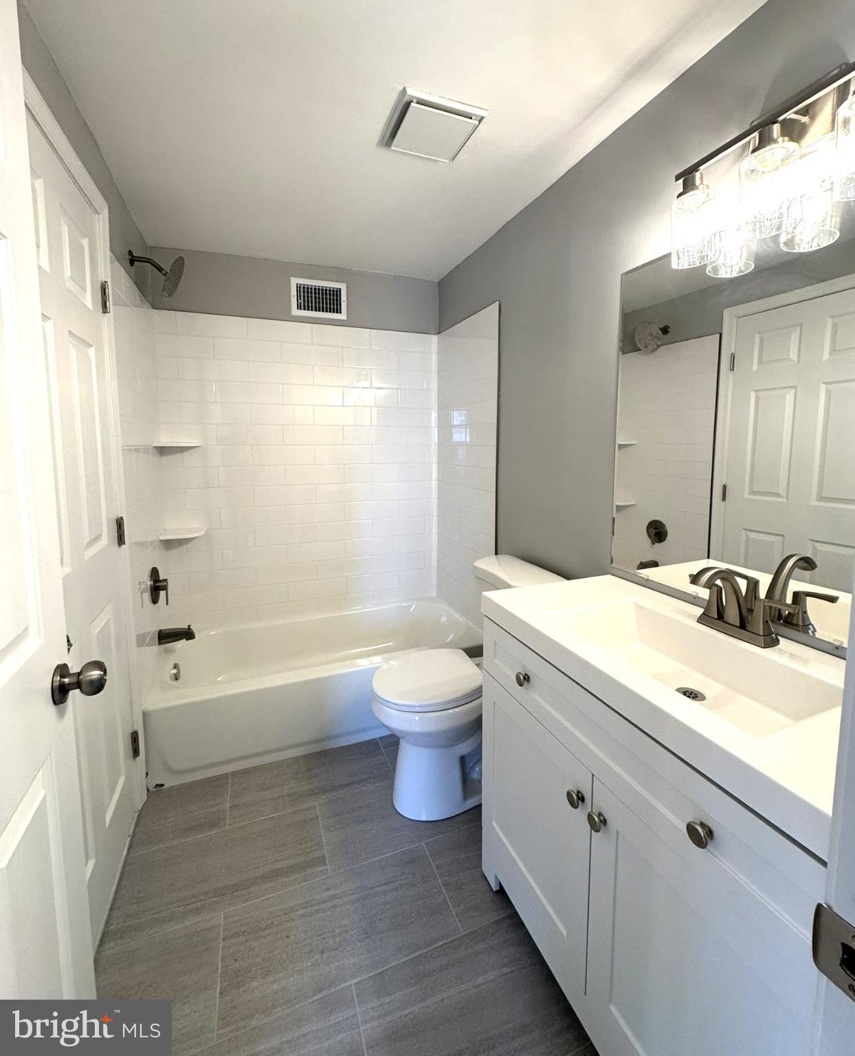 MONTGOMERY GLEN - Residential