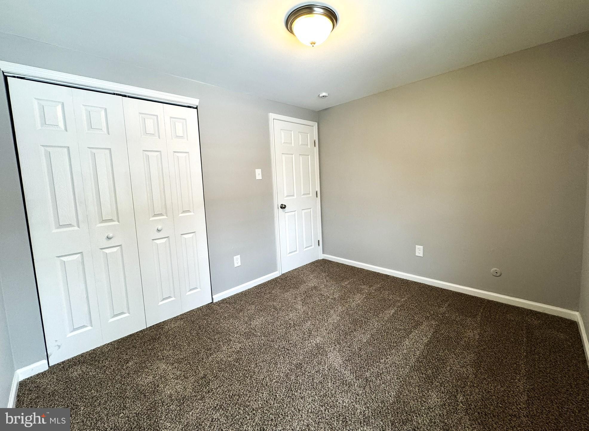 MONTGOMERY GLEN - Residential