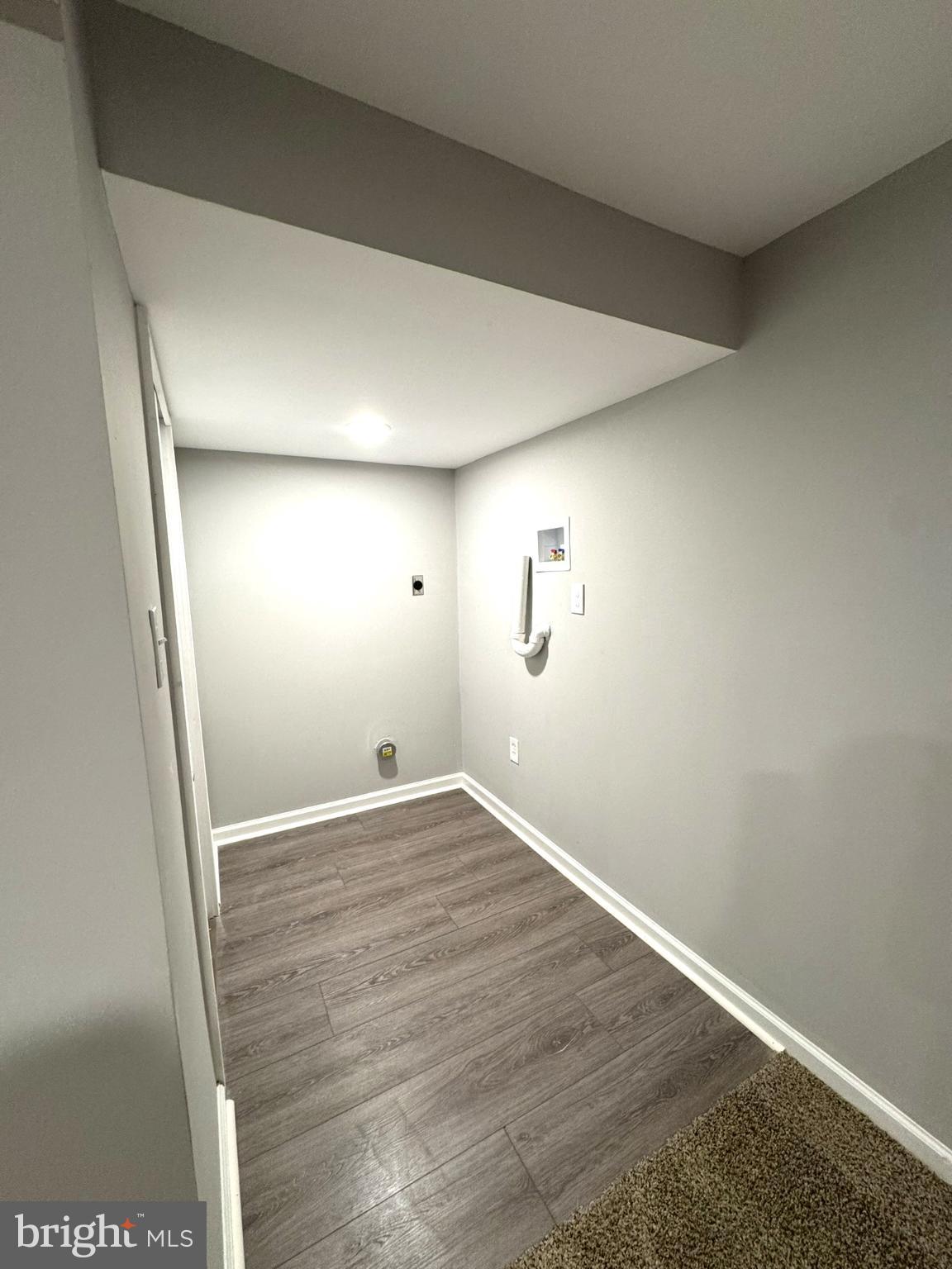 MONTGOMERY GLEN - Residential