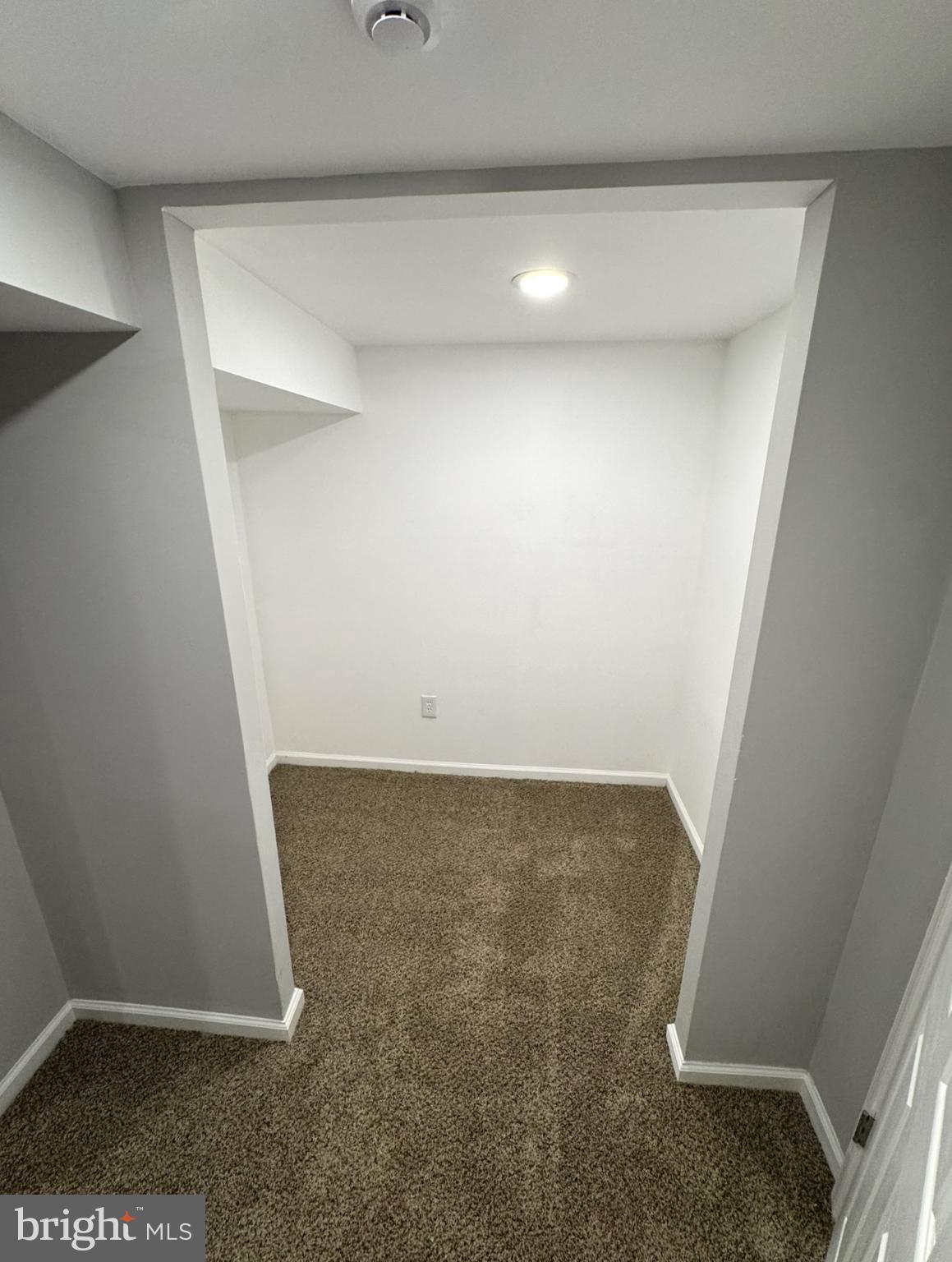 MONTGOMERY GLEN - Residential