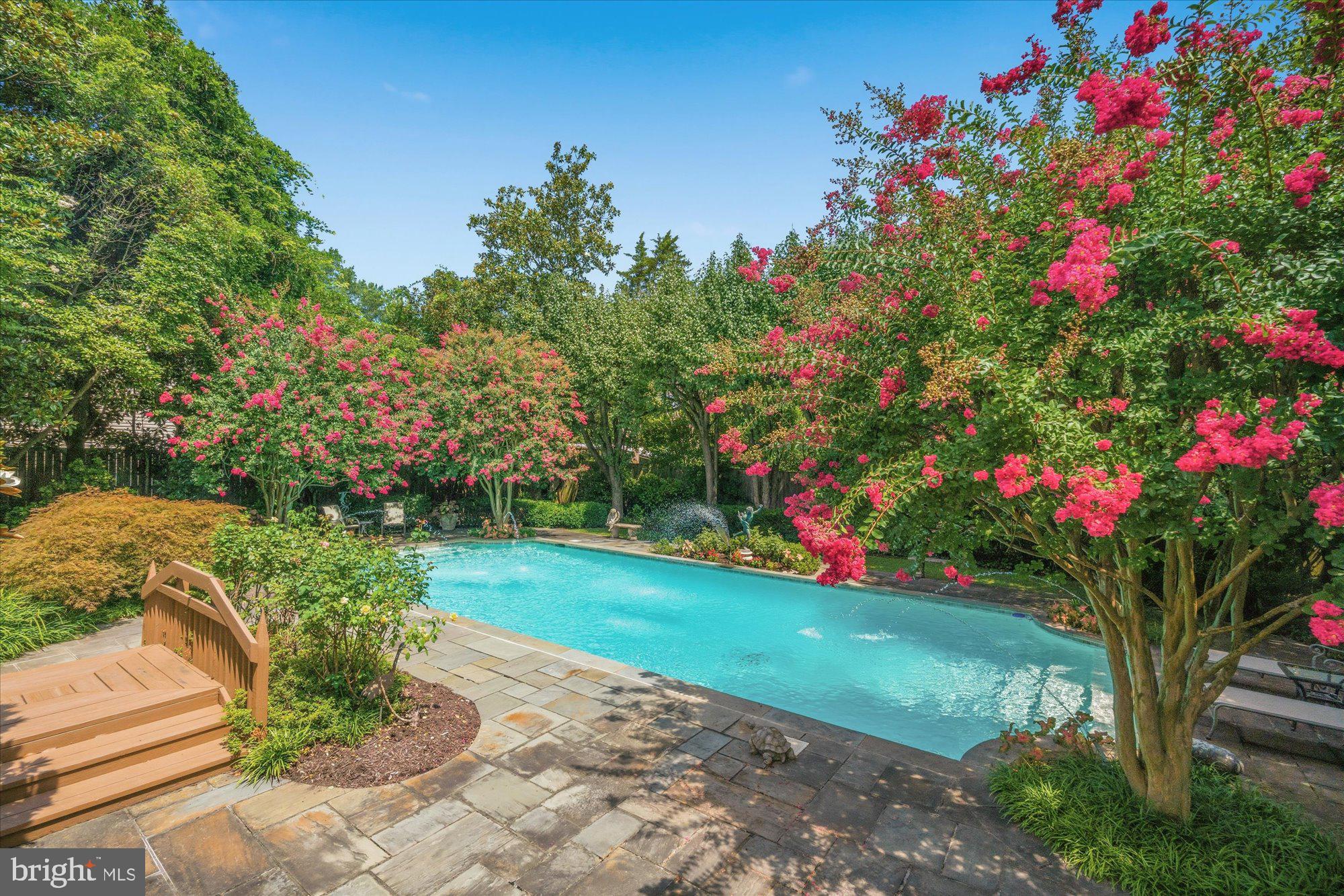 7200 LUDWOOD COURT