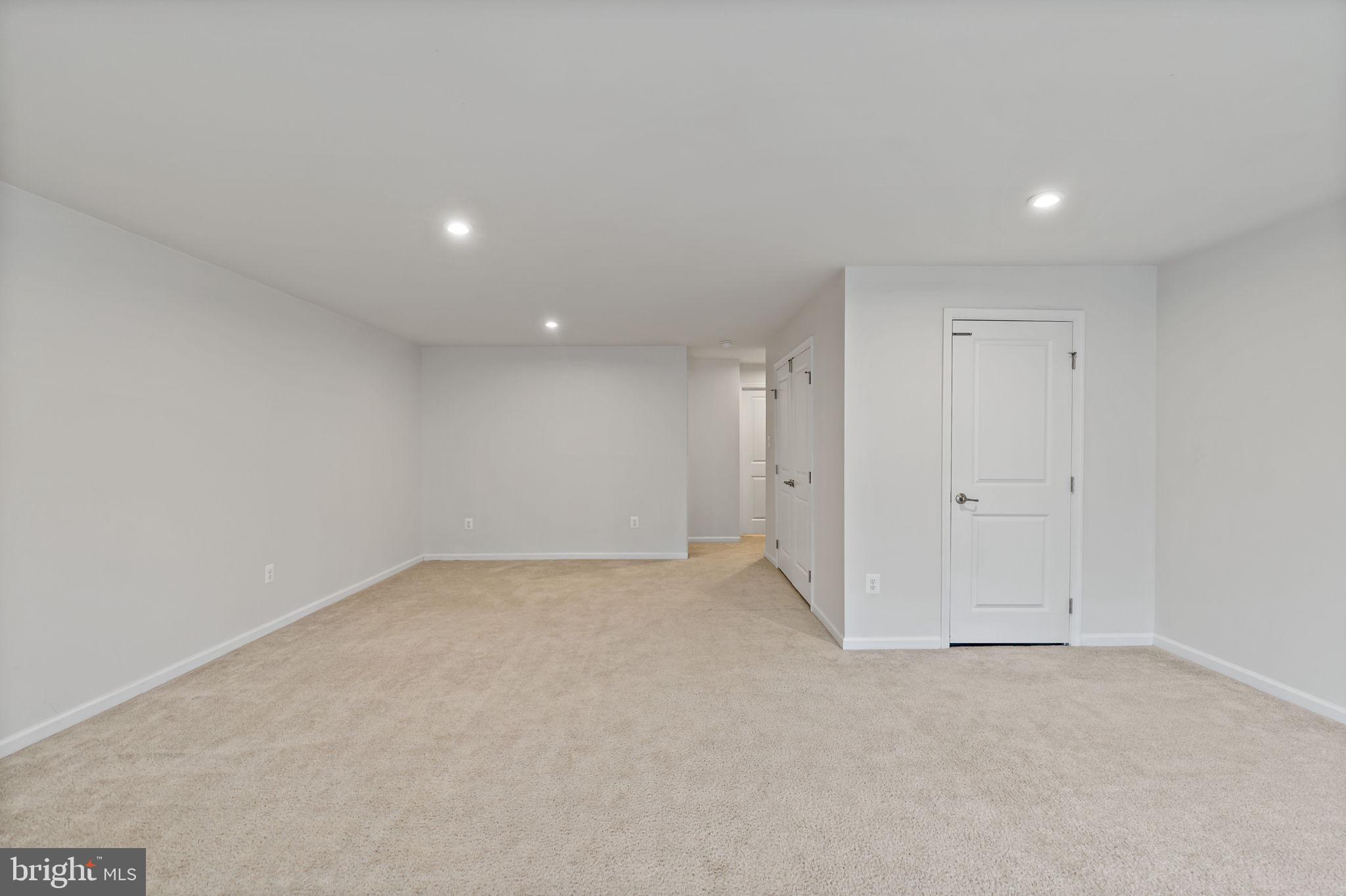 POTOMAC STATION - Residential