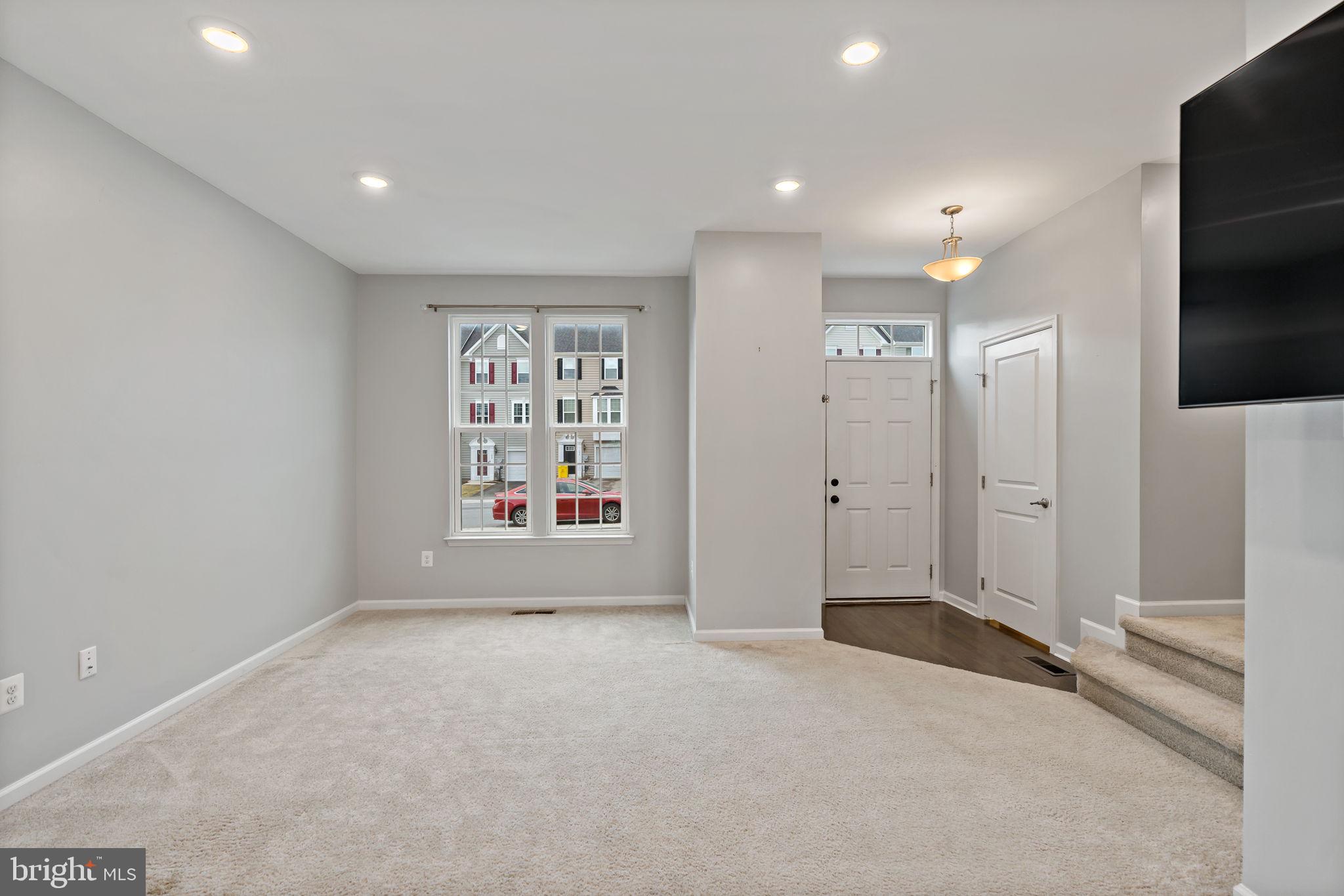 POTOMAC STATION - Residential