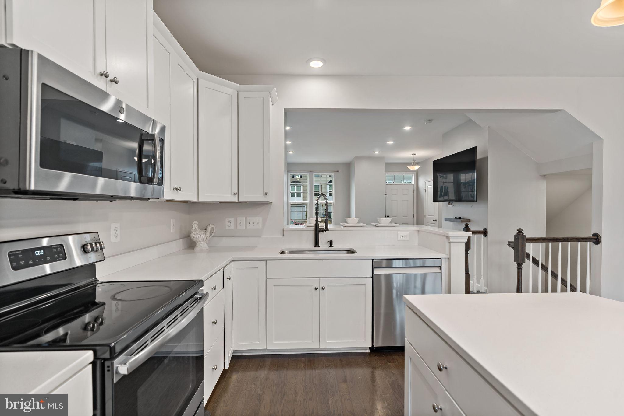 POTOMAC STATION - Residential