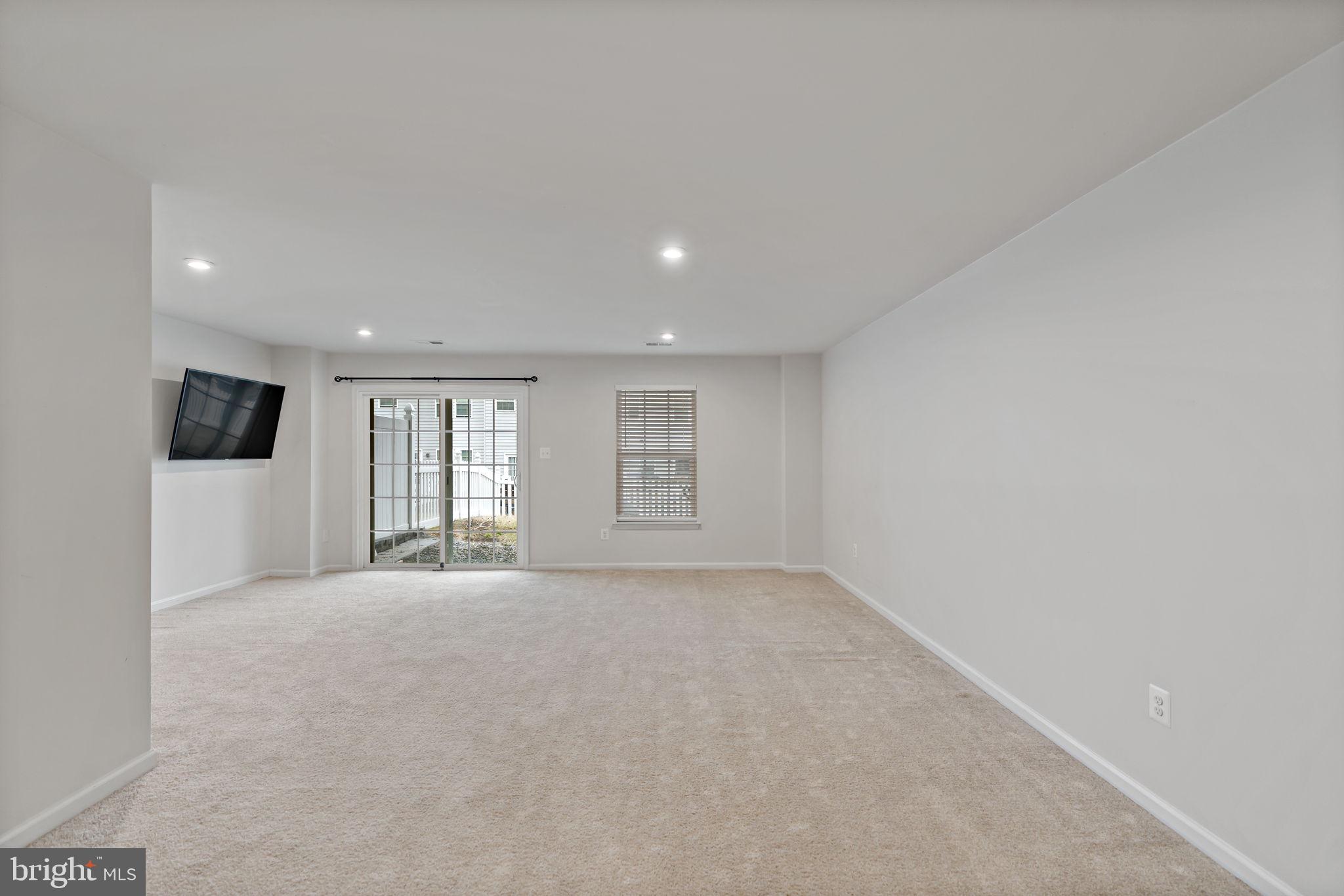 POTOMAC STATION - Residential