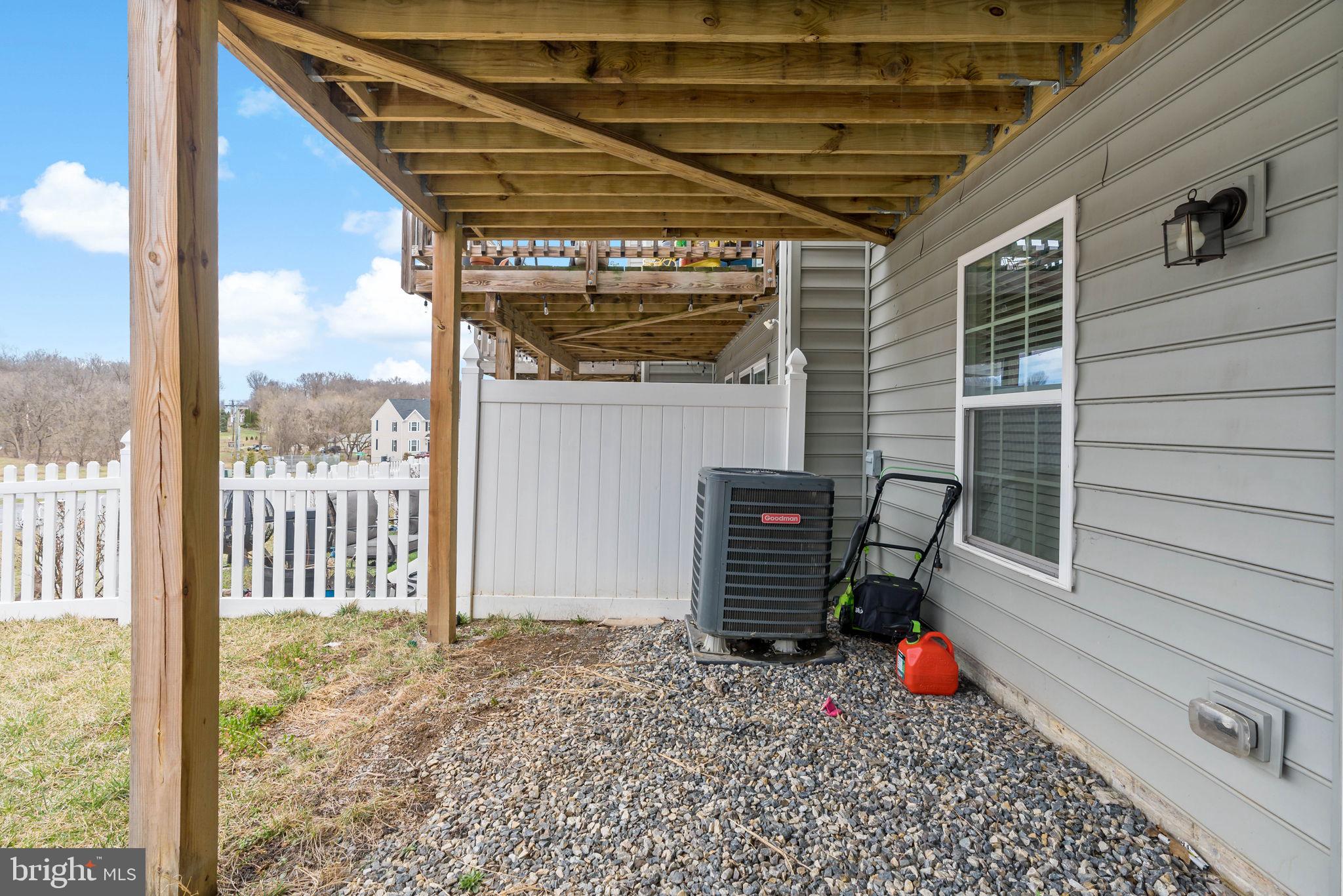 POTOMAC STATION - Residential