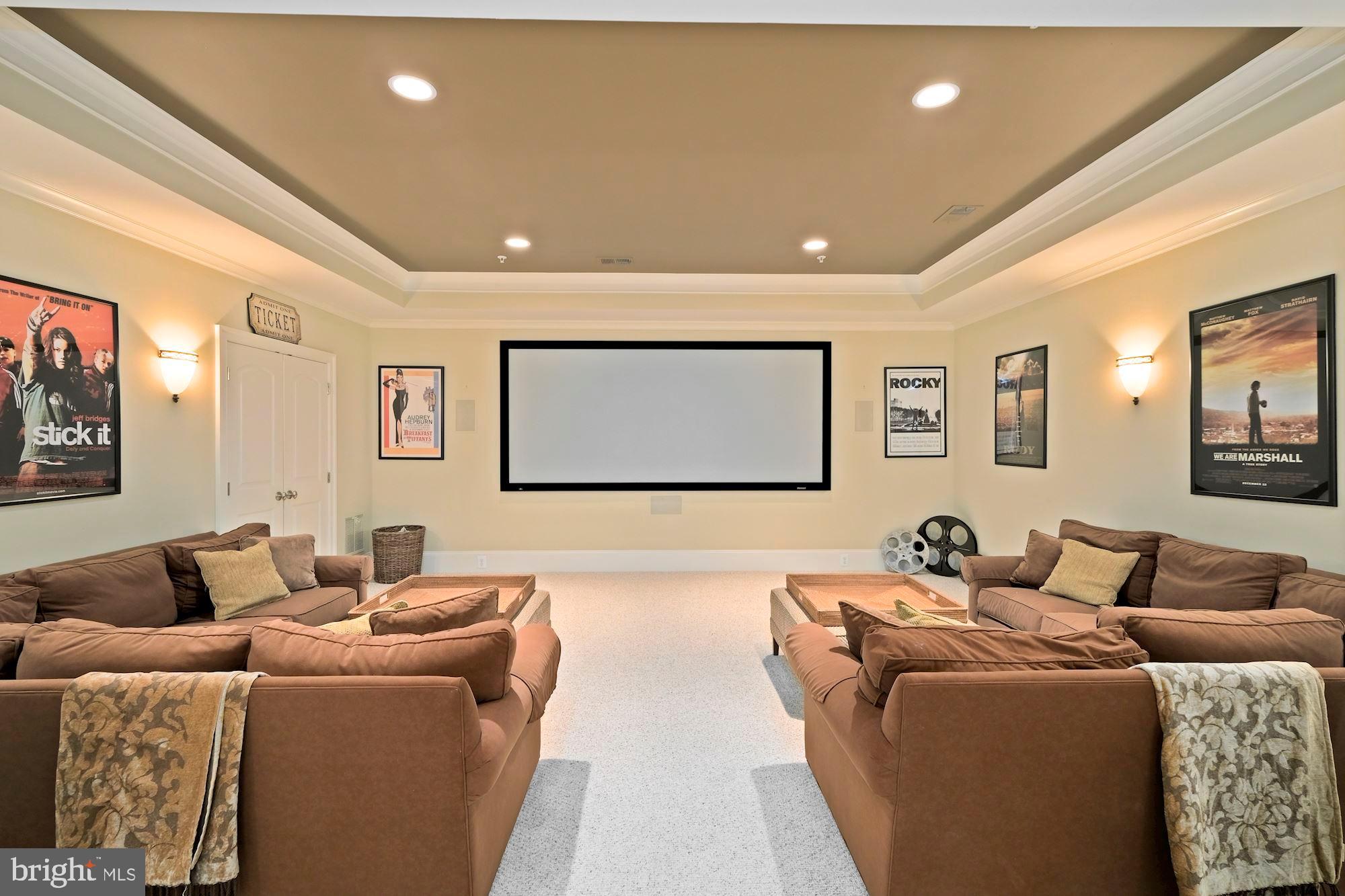 RIVERWOOD - Residential