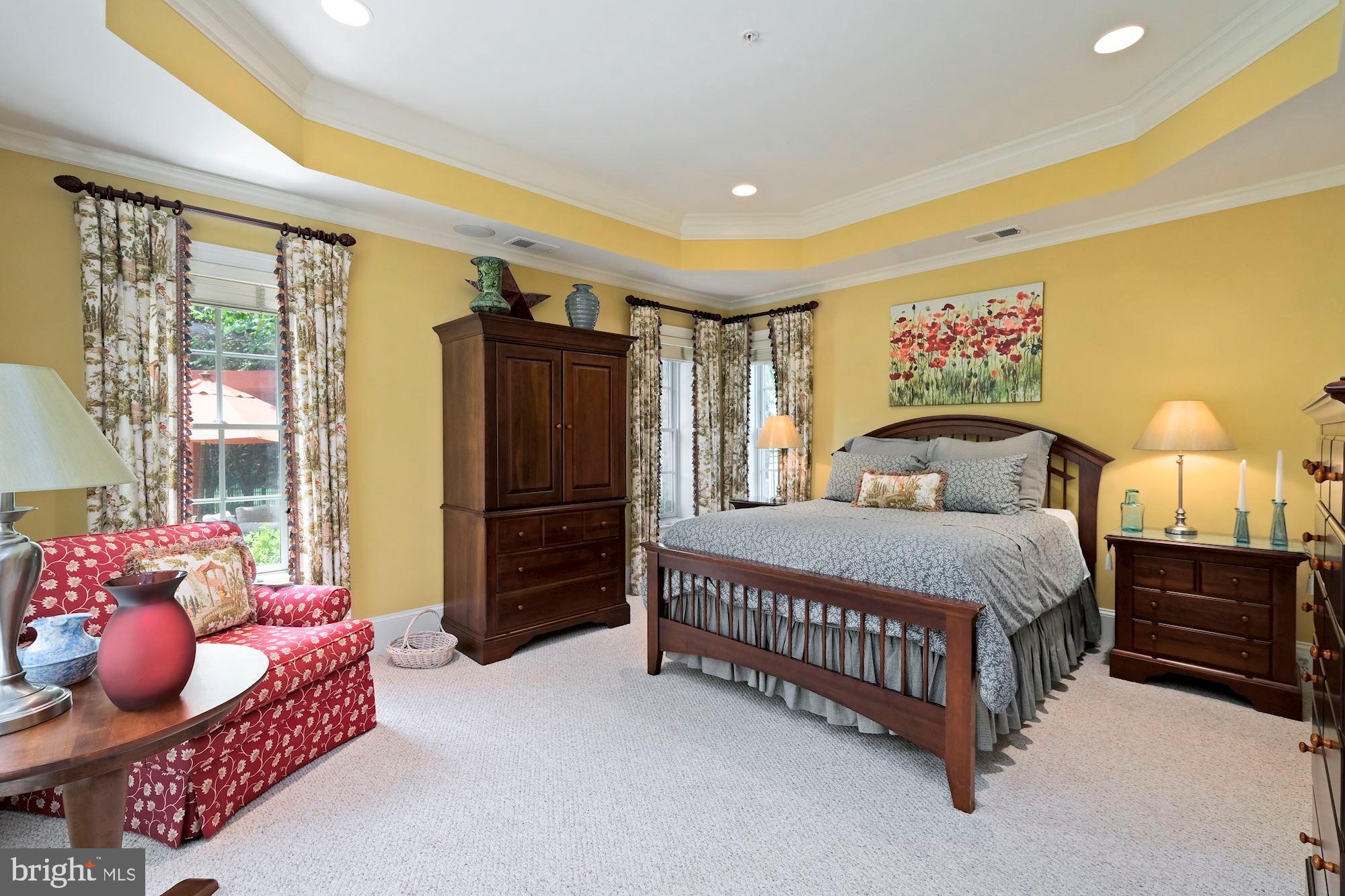 RIVERWOOD - Residential