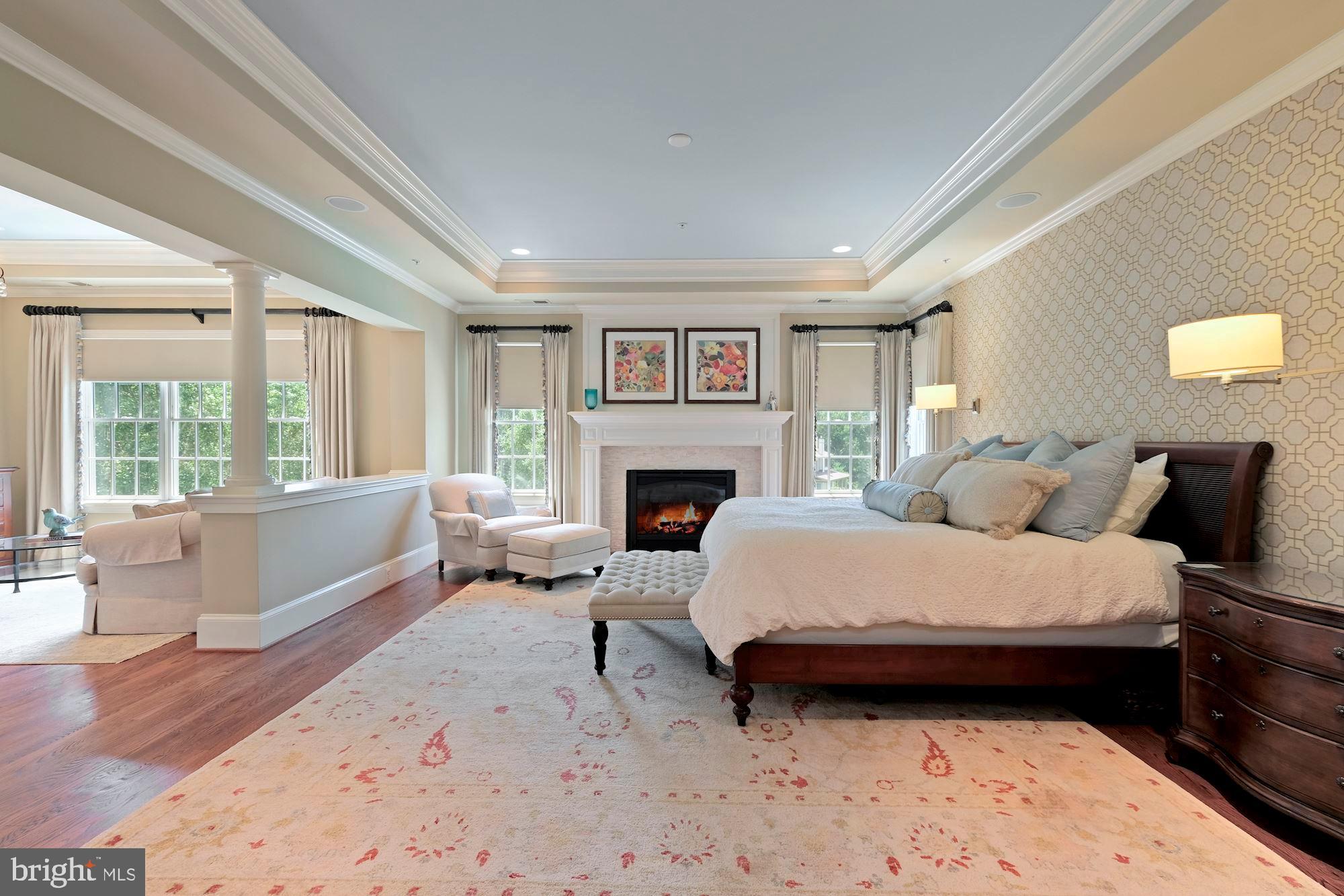 RIVERWOOD - Residential