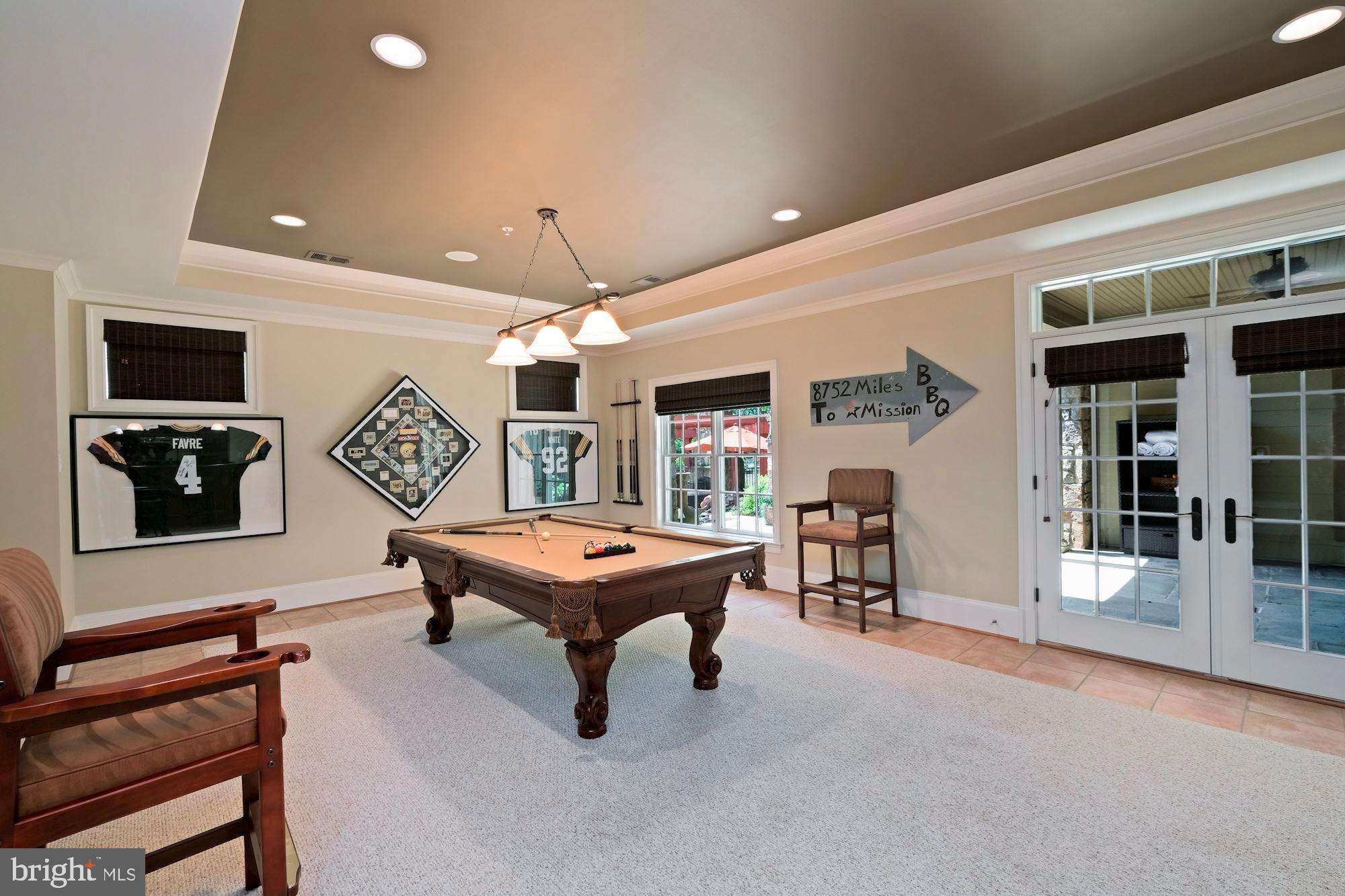 RIVERWOOD - Residential