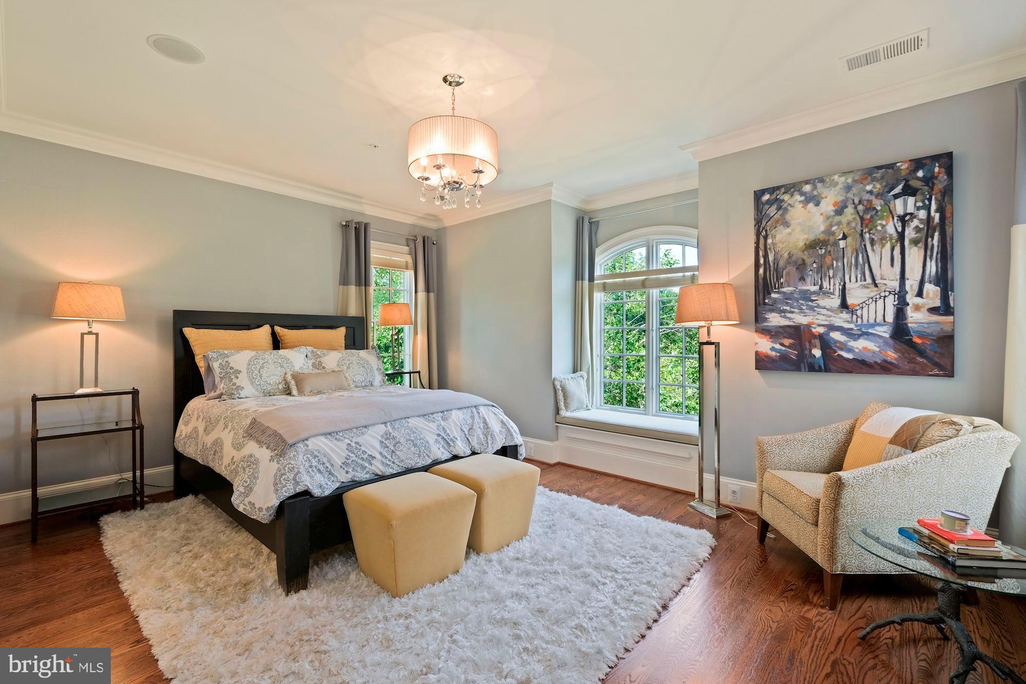 RIVERWOOD - Residential