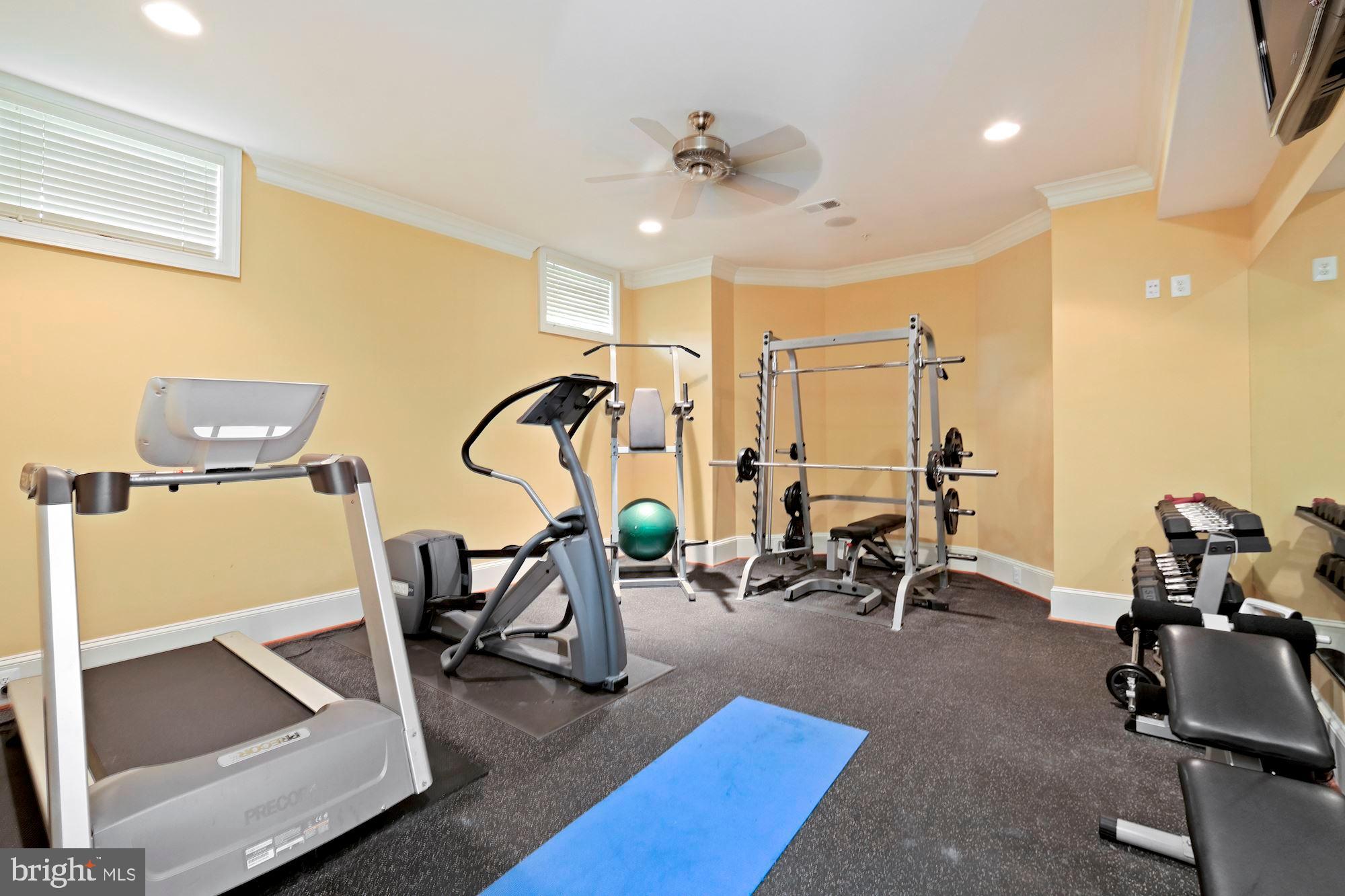 RIVERWOOD - Residential