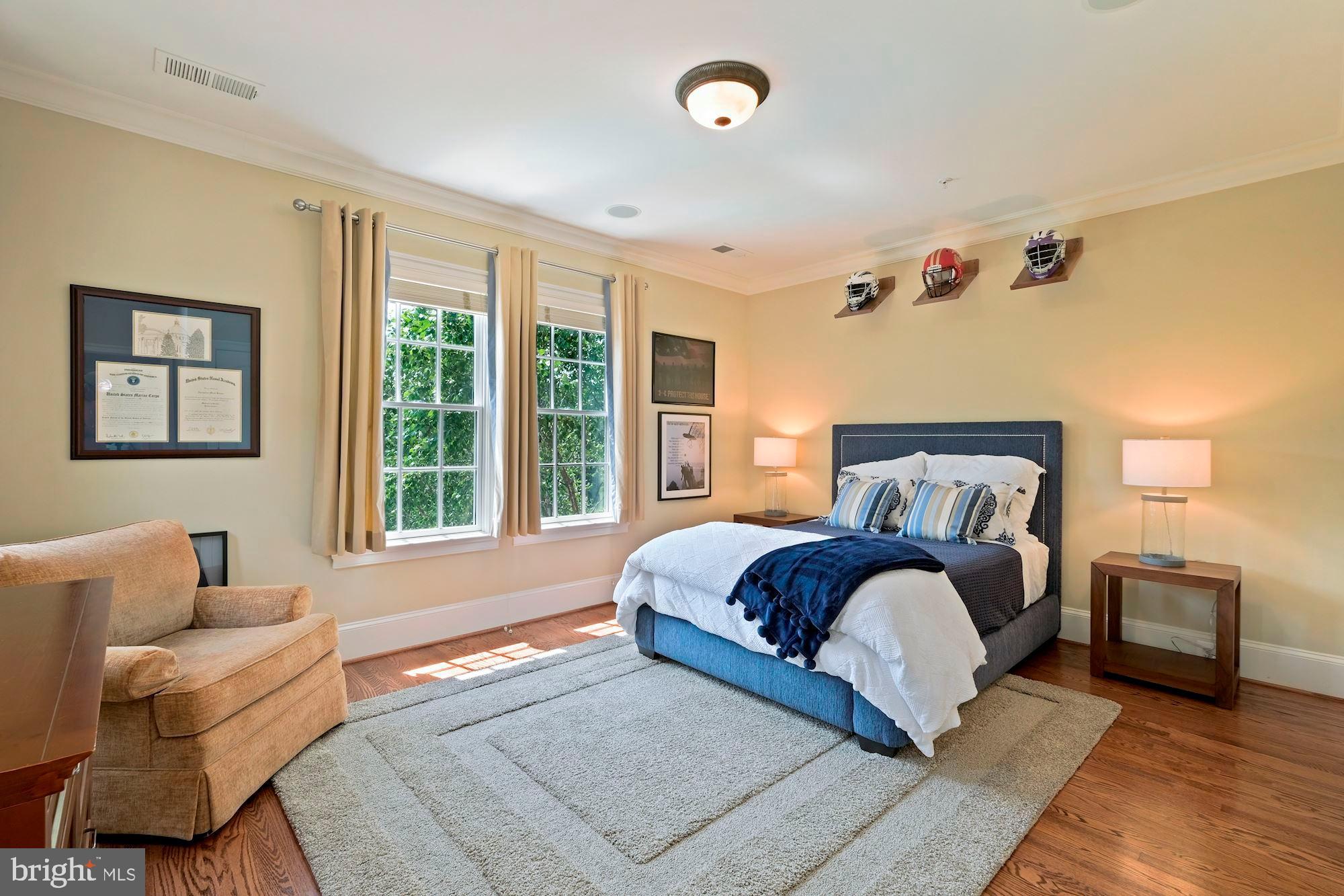 RIVERWOOD - Residential