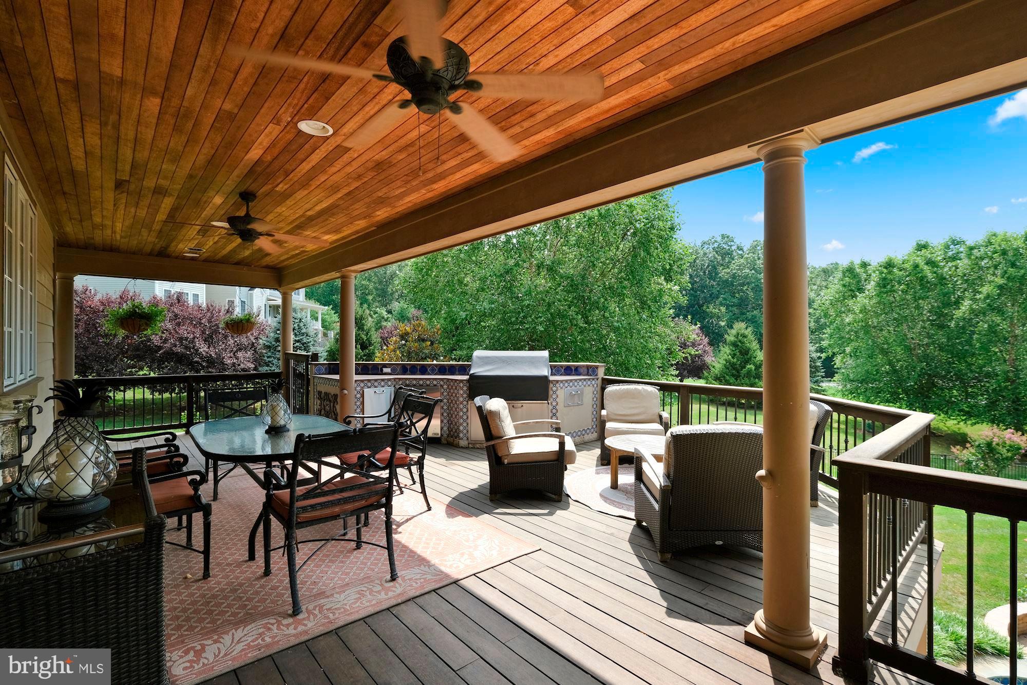 RIVERWOOD - Residential