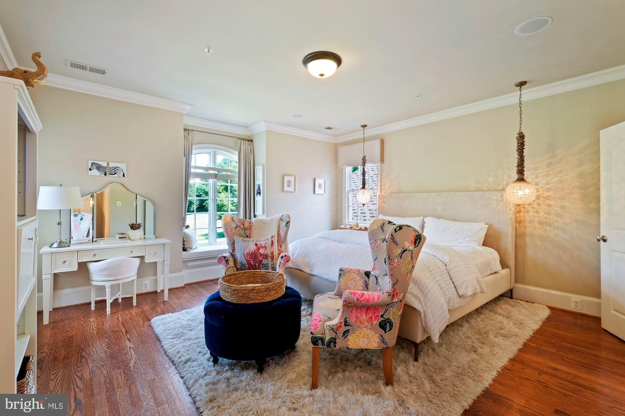 RIVERWOOD - Residential