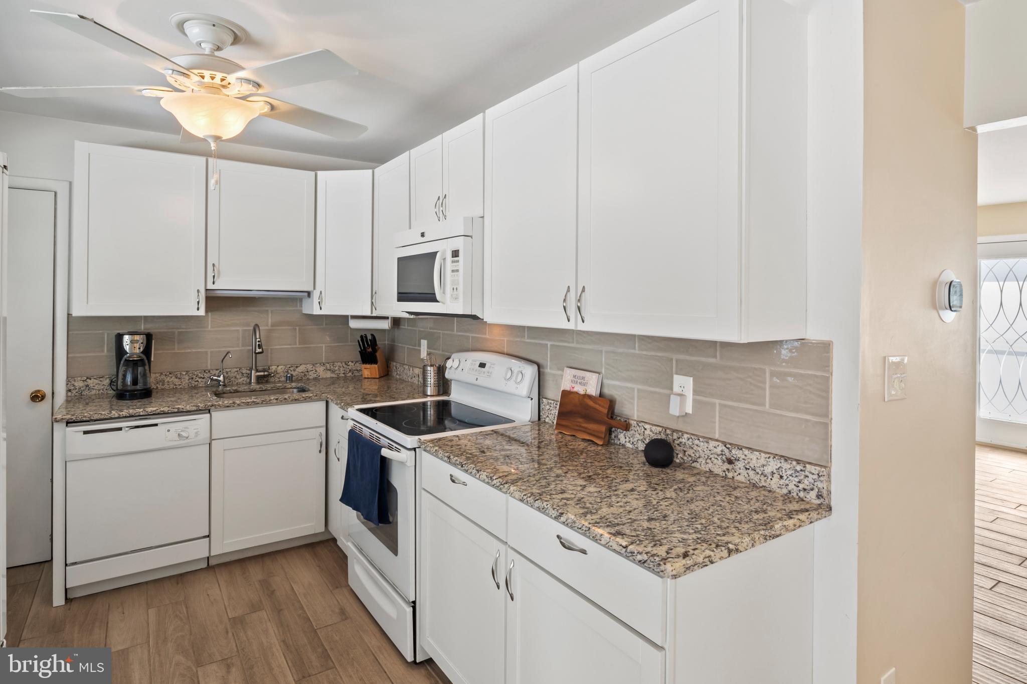 RIVERWOOD - Residential