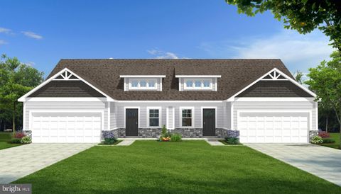 Townhouse For Sale - P7 Barrier Reef Drive<br/> Berkeley County, MARTINSBURG, WV 25403